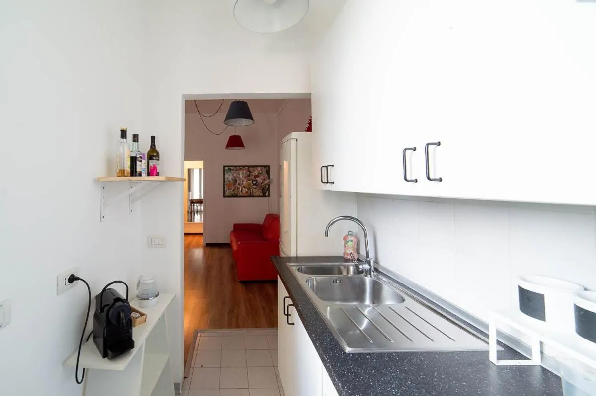Communal kitchen in Hbhall Residenze Darsena