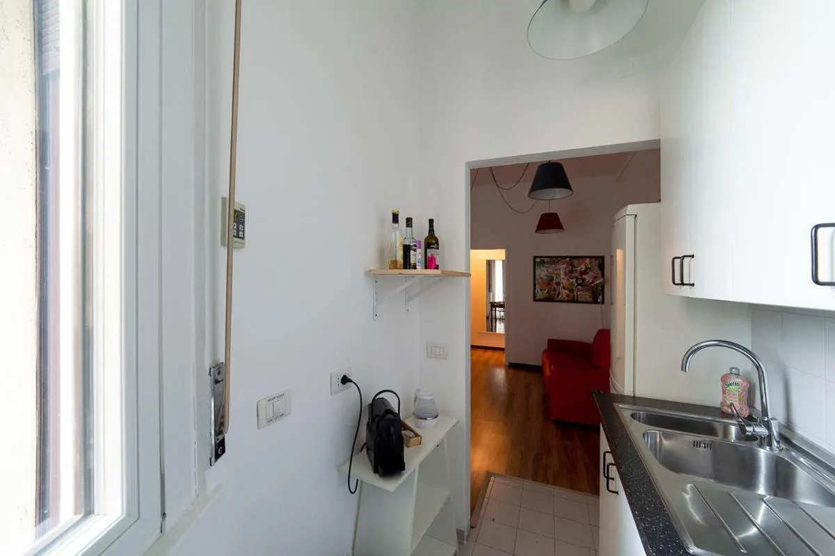 Communal kitchen in Hbhall Residenze Darsena