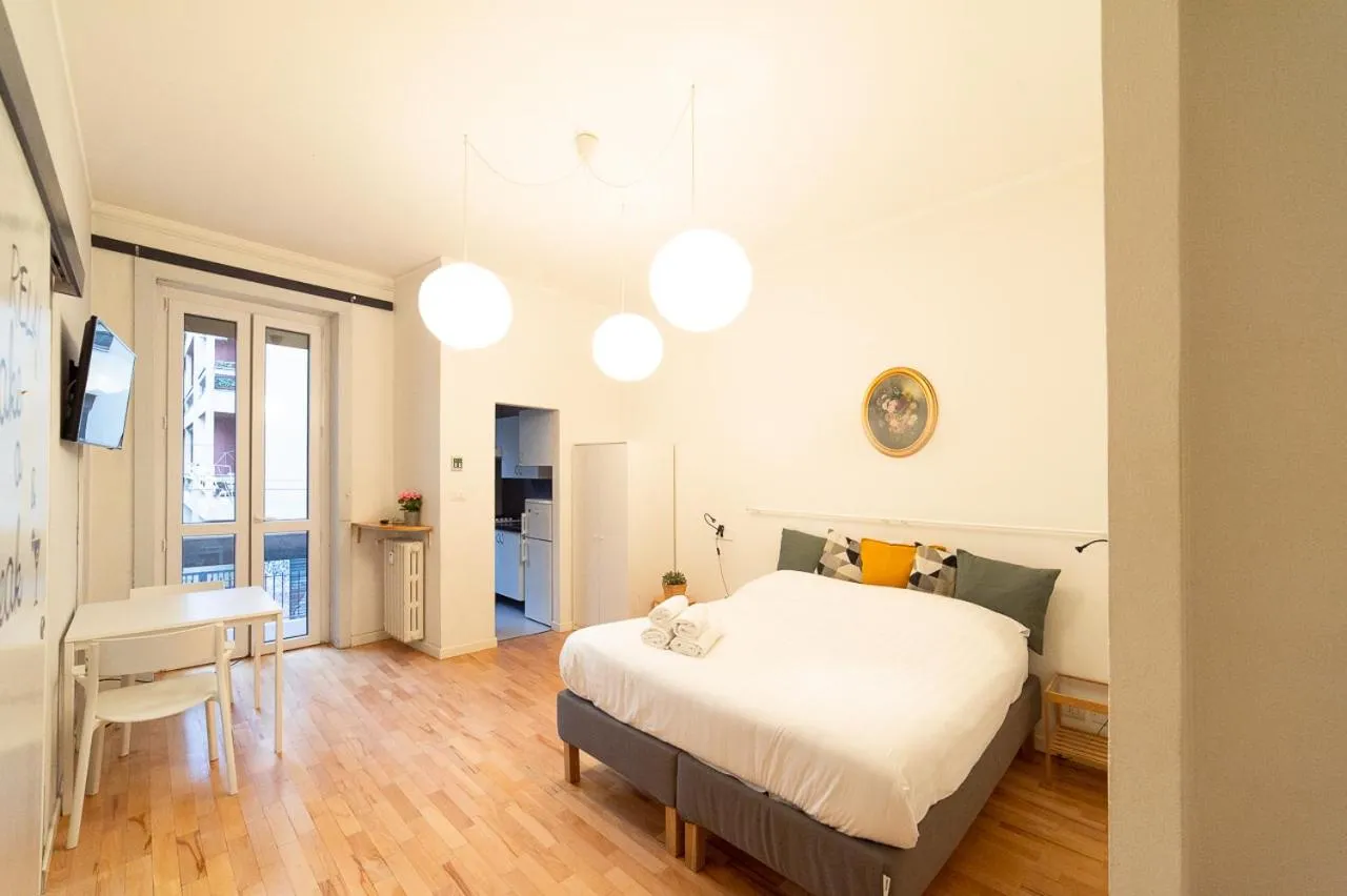 Photo of the whole room, Bed in Hbhall Residenze Darsena