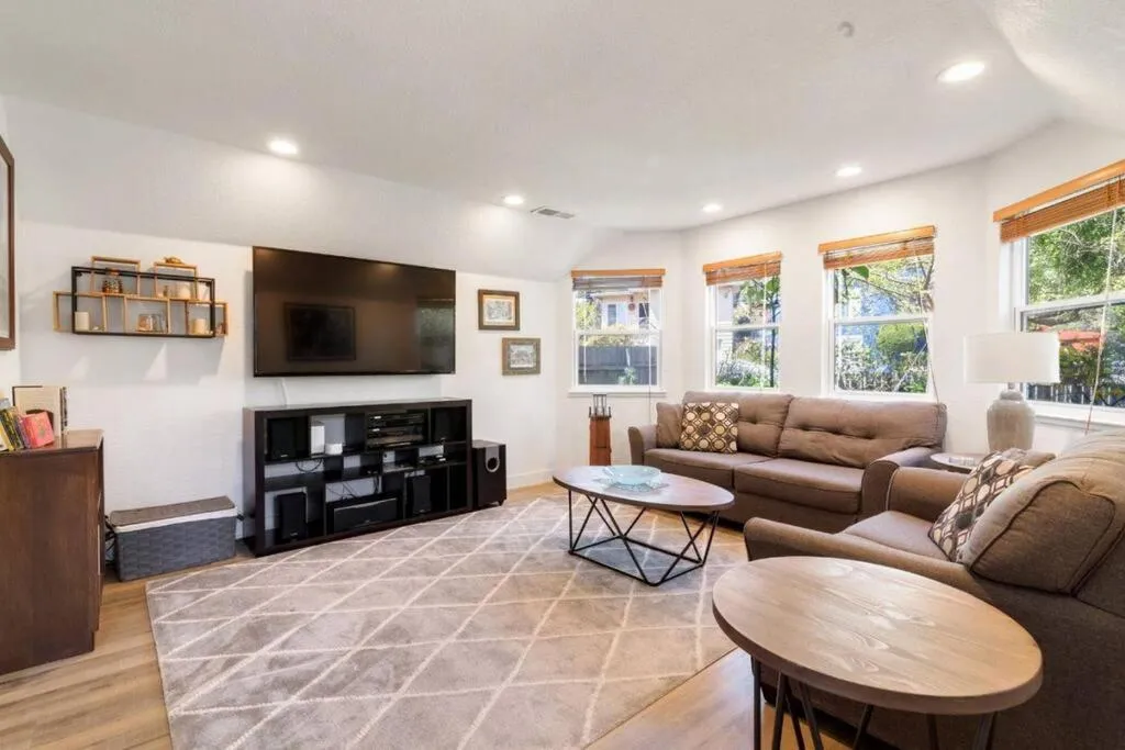 Communal lounge/ TV room in Pacifica Storybook Beach House