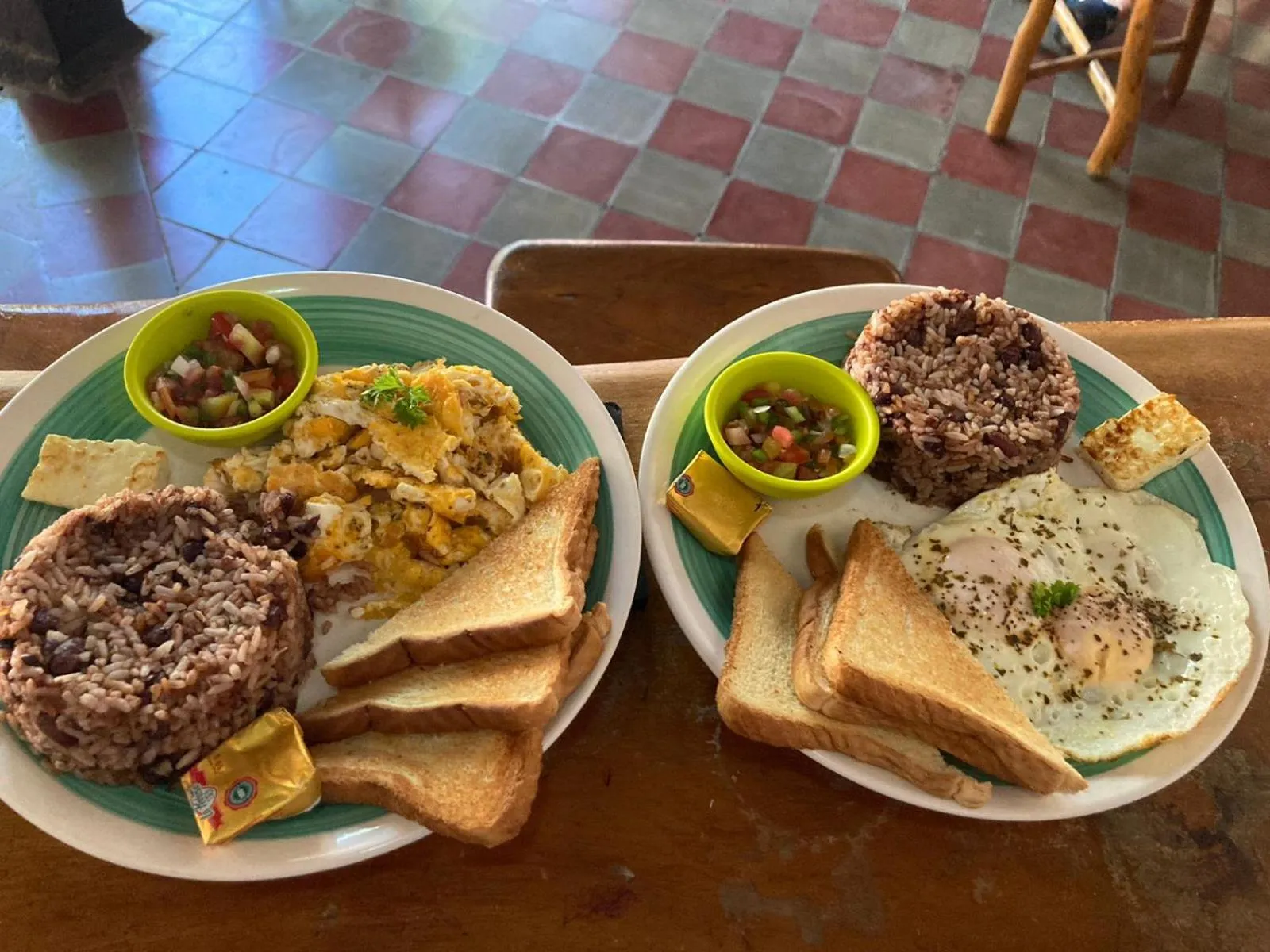 Restaurant/places to eat in Cueva Nica