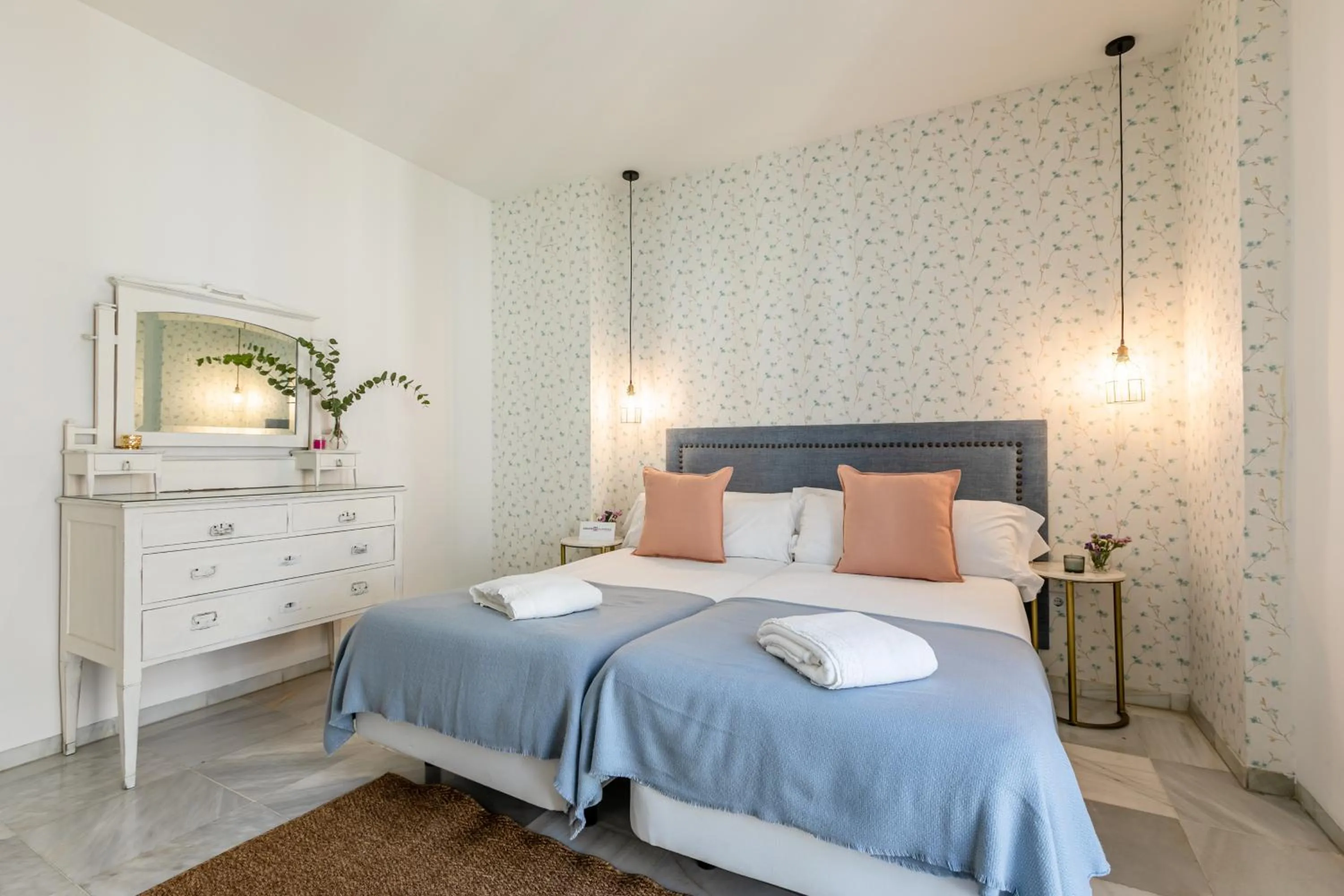 Bedroom, Bed in nüa alameda