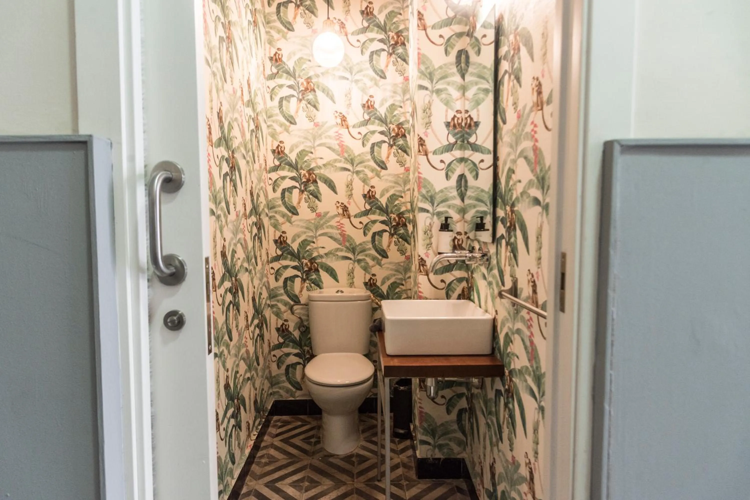 Public Bath in nüa alameda