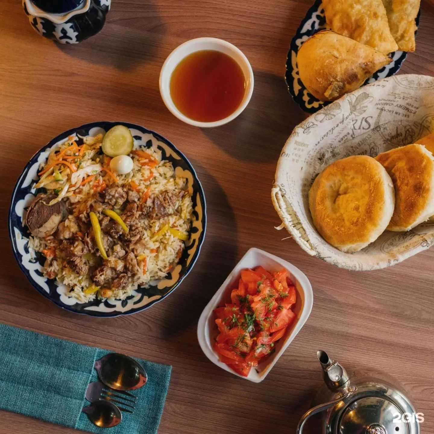 Restaurant/places to eat in Gagarin Capsule Hotel