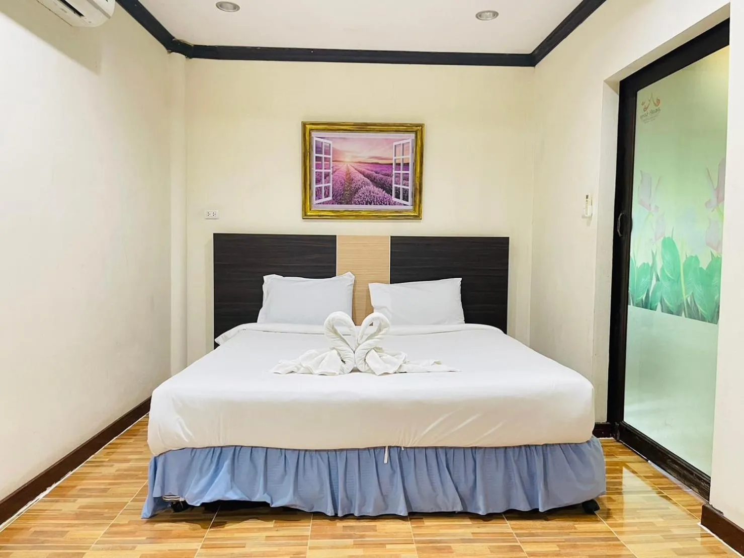 Bed in สงขลาคีรี รีสอร์ท SongkhlaKeeree Resort