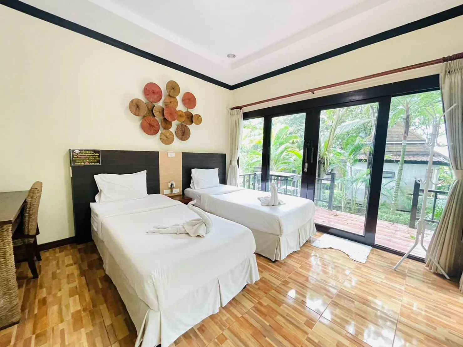 Bed in สงขลาคีรี รีสอร์ท SongkhlaKeeree Resort