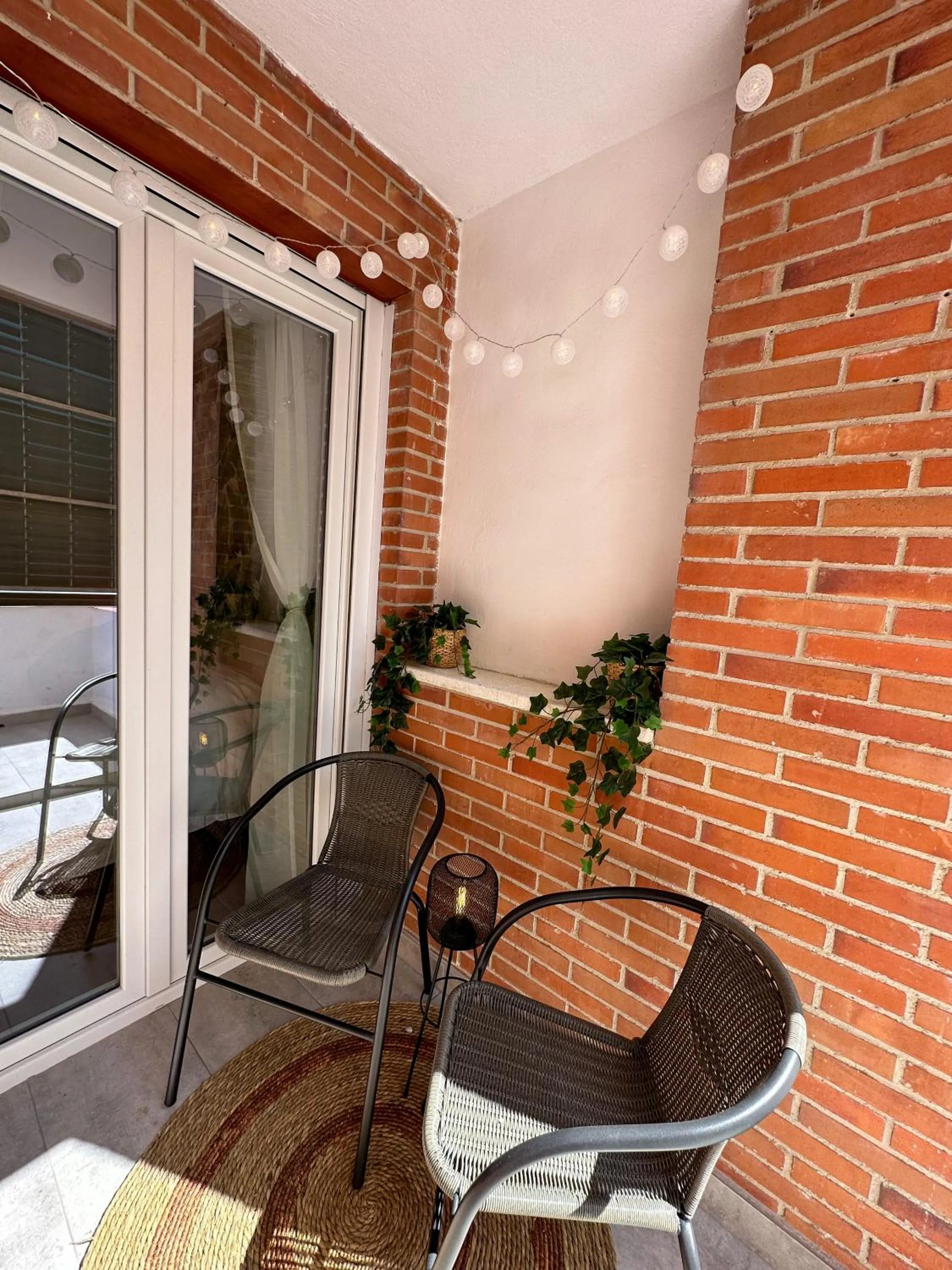 Holidays2Malaga Lebrija 3 bedroom & Terrace & Parking & Smart TV