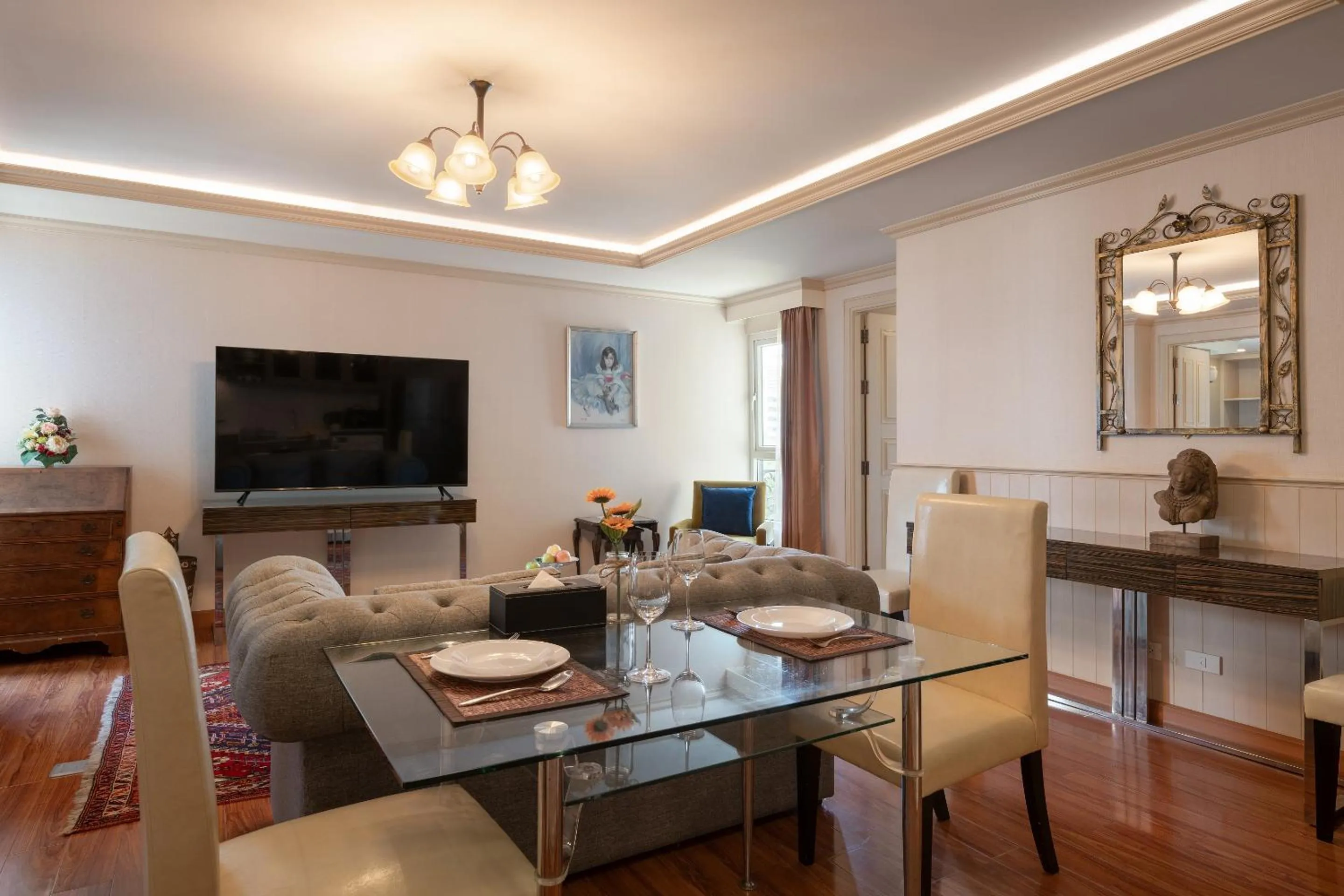 Communal lounge/ TV room in Aspira Hana Executive Suite Thonglor