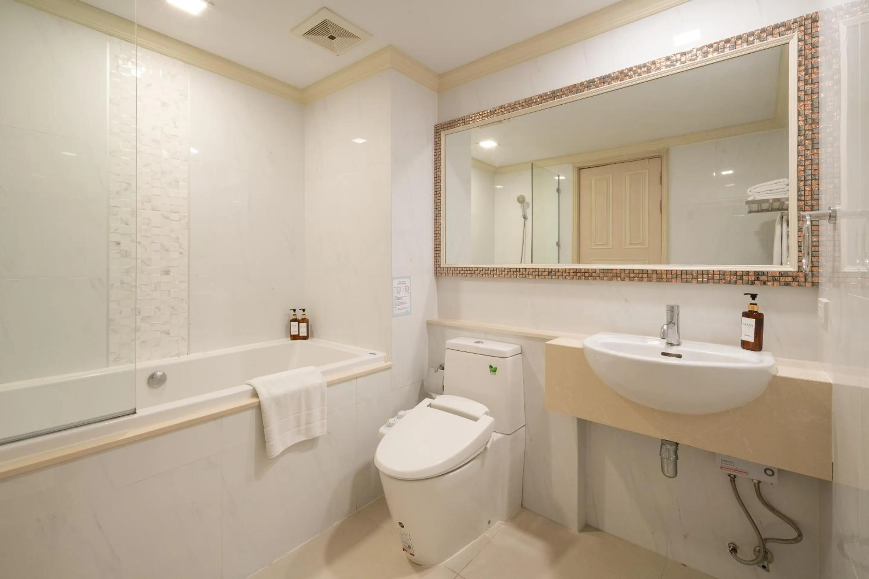 Shower in Aspira Hana Executive Suite Thonglor