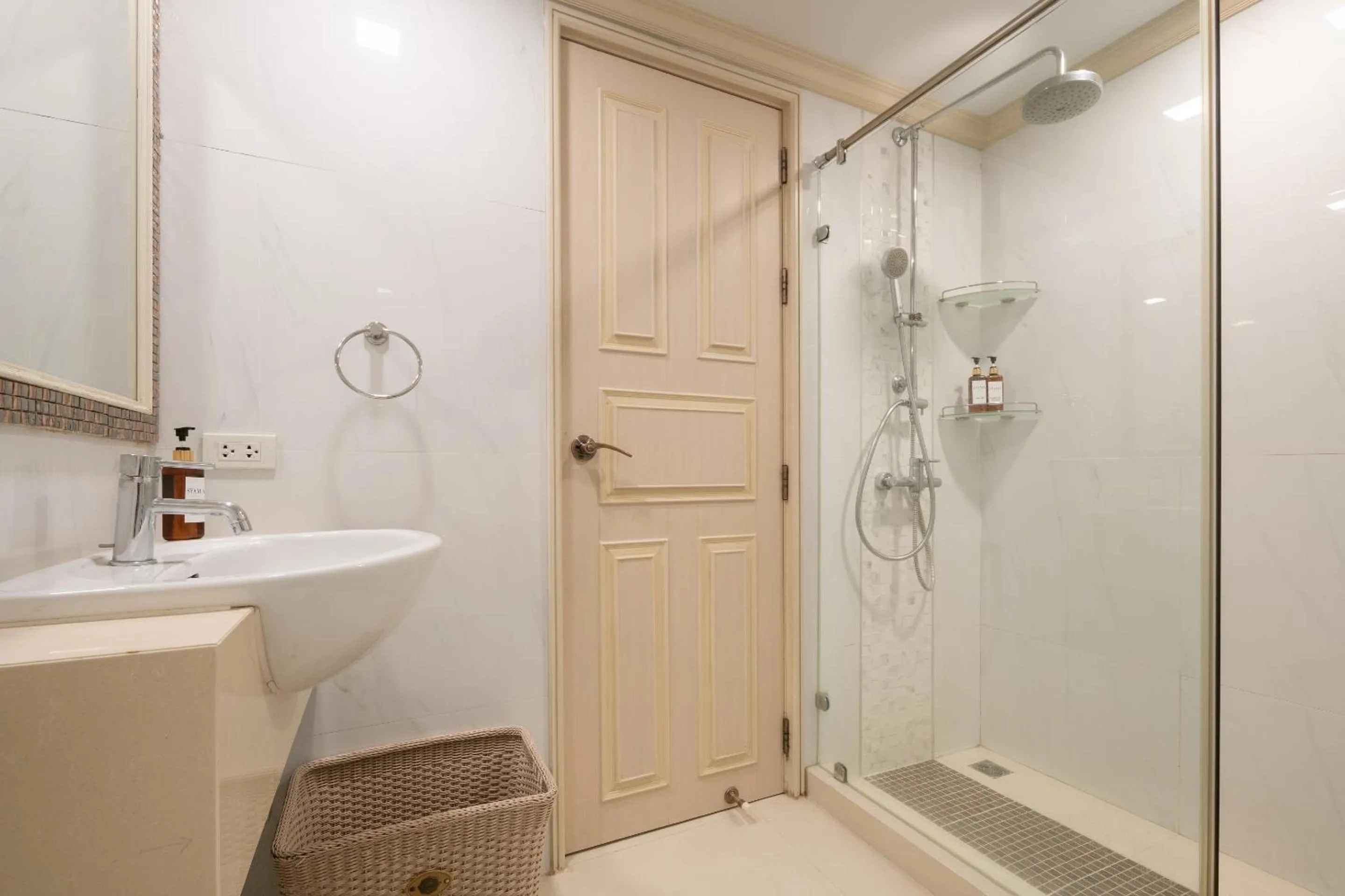Shower in Aspira Hana Executive Suite Thonglor