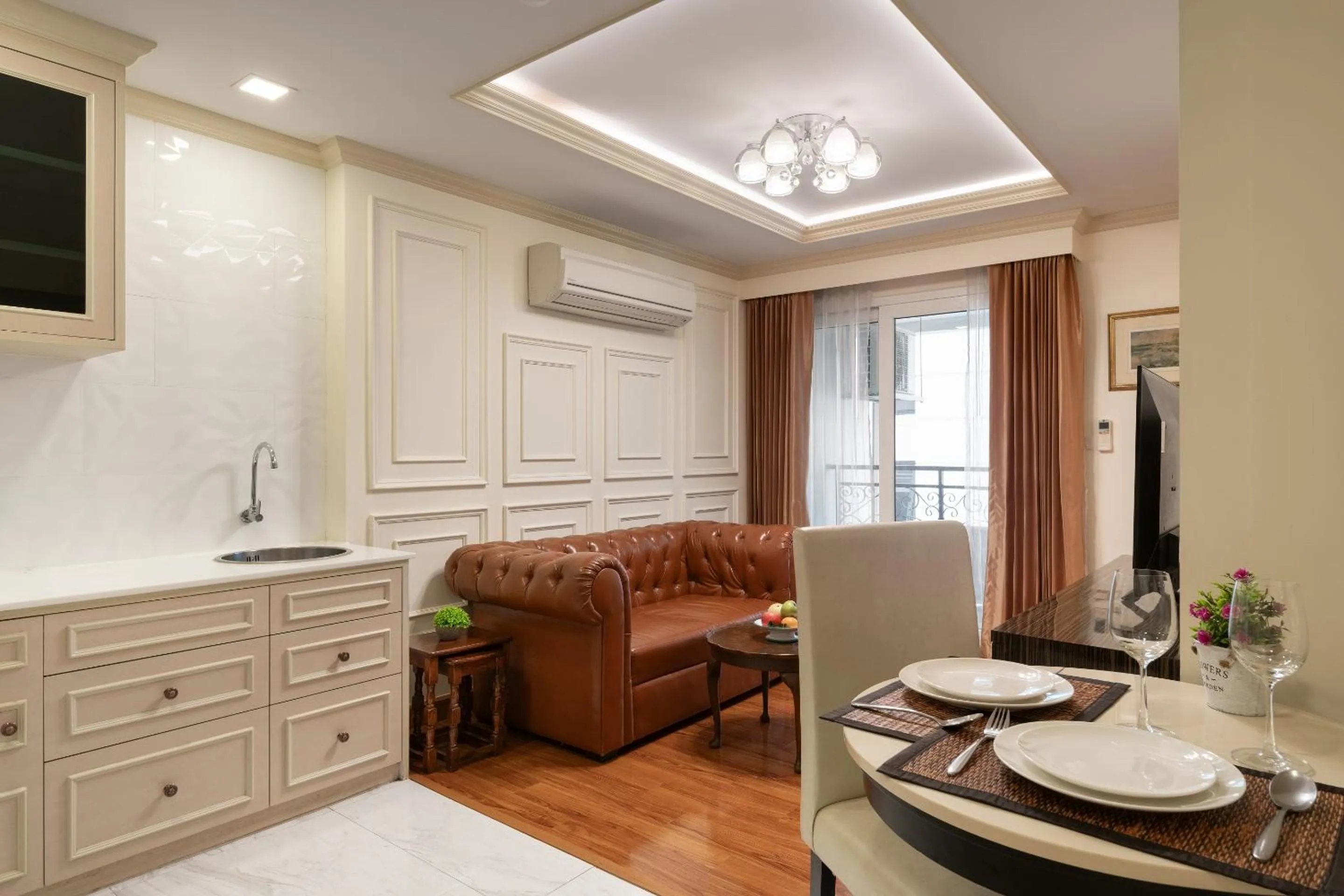 TV and multimedia in Aspira Hana Executive Suite Thonglor