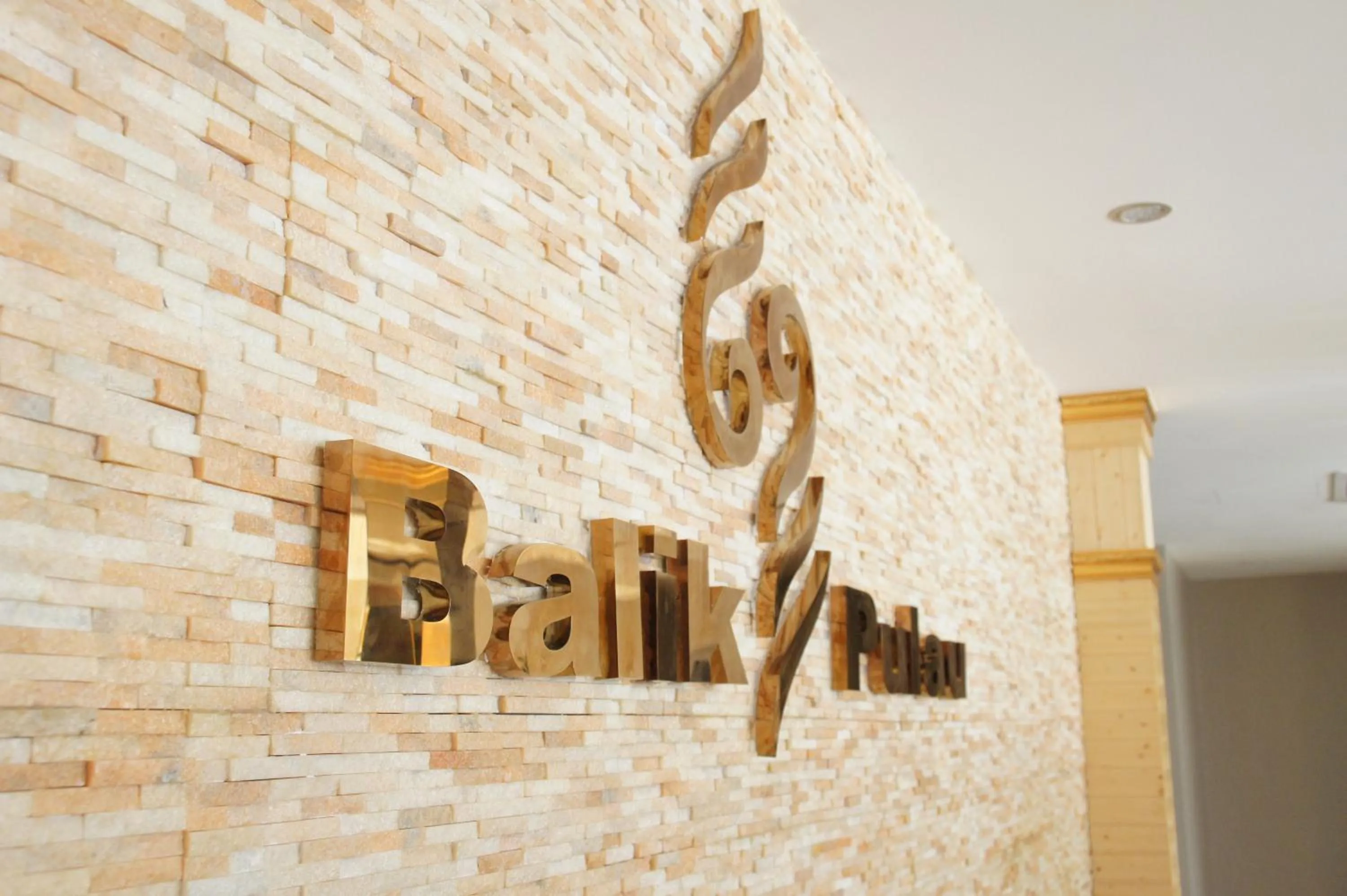 Lobby or reception in Hotel Balik Pulau