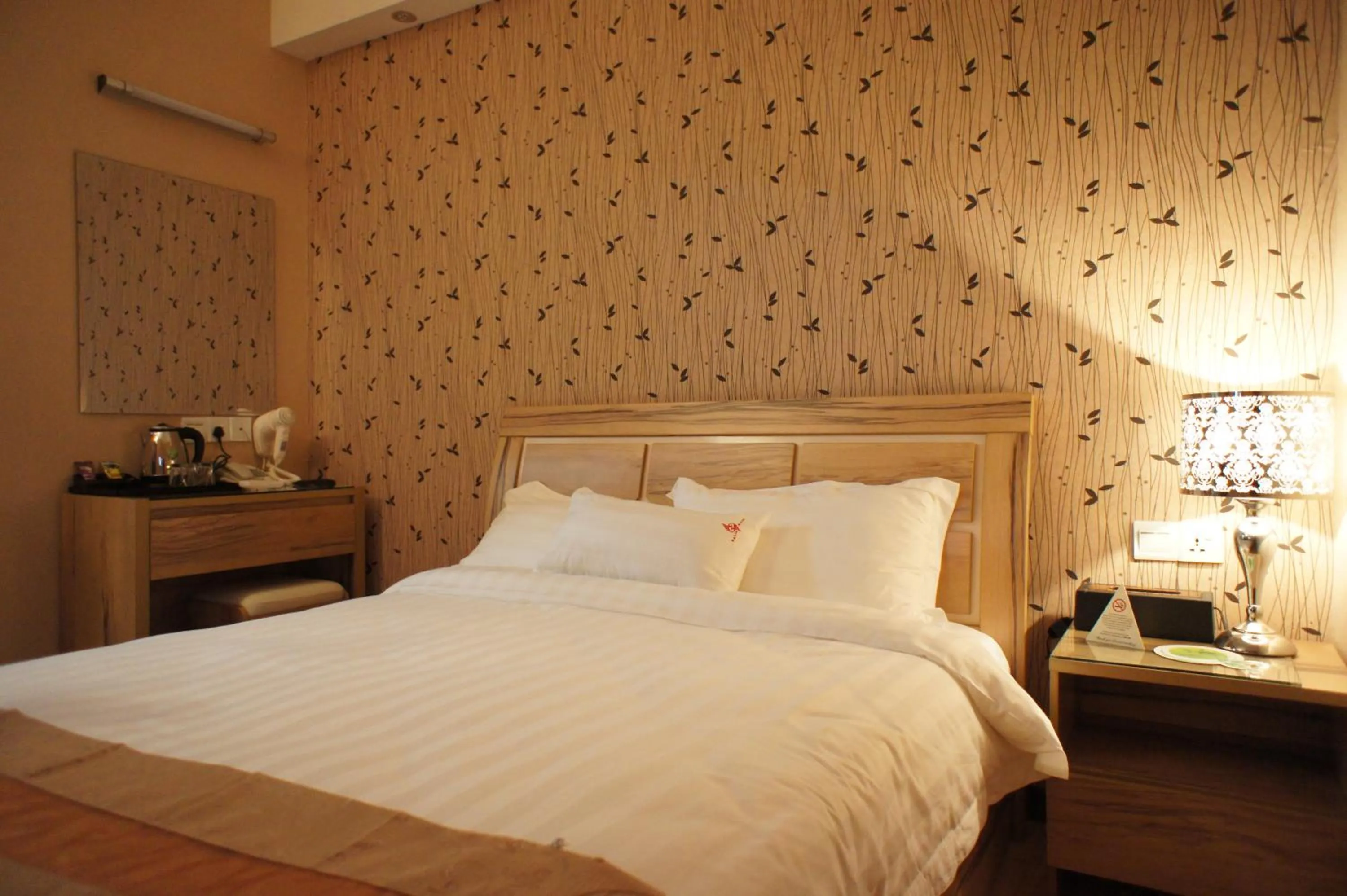 Bedroom, Bed in Hotel Balik Pulau