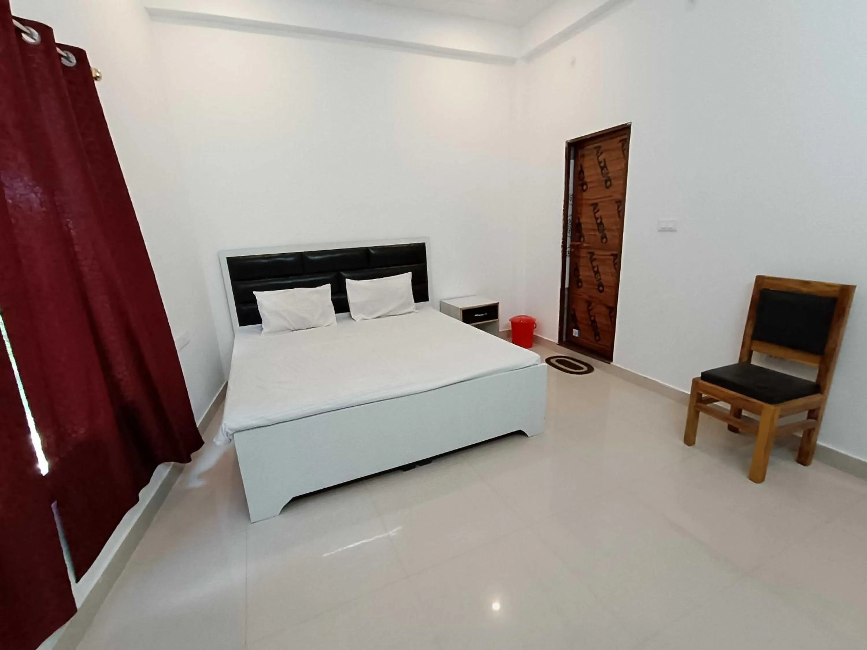 Bedroom, Bed in Hotel O Home Kanak Hotel & Resort Homestay