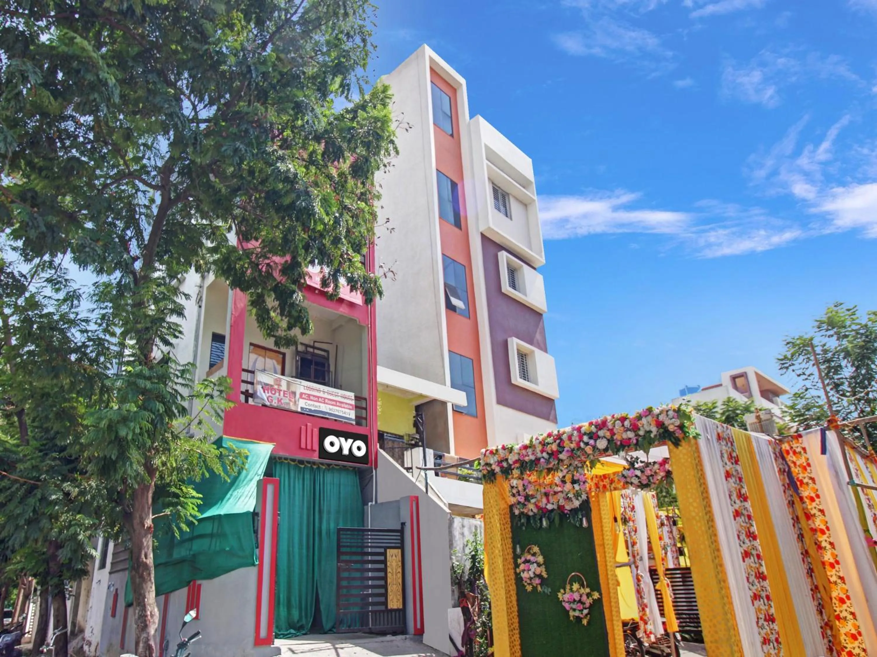 Facade/entrance in Hotel O G.K Lodging and Guest House