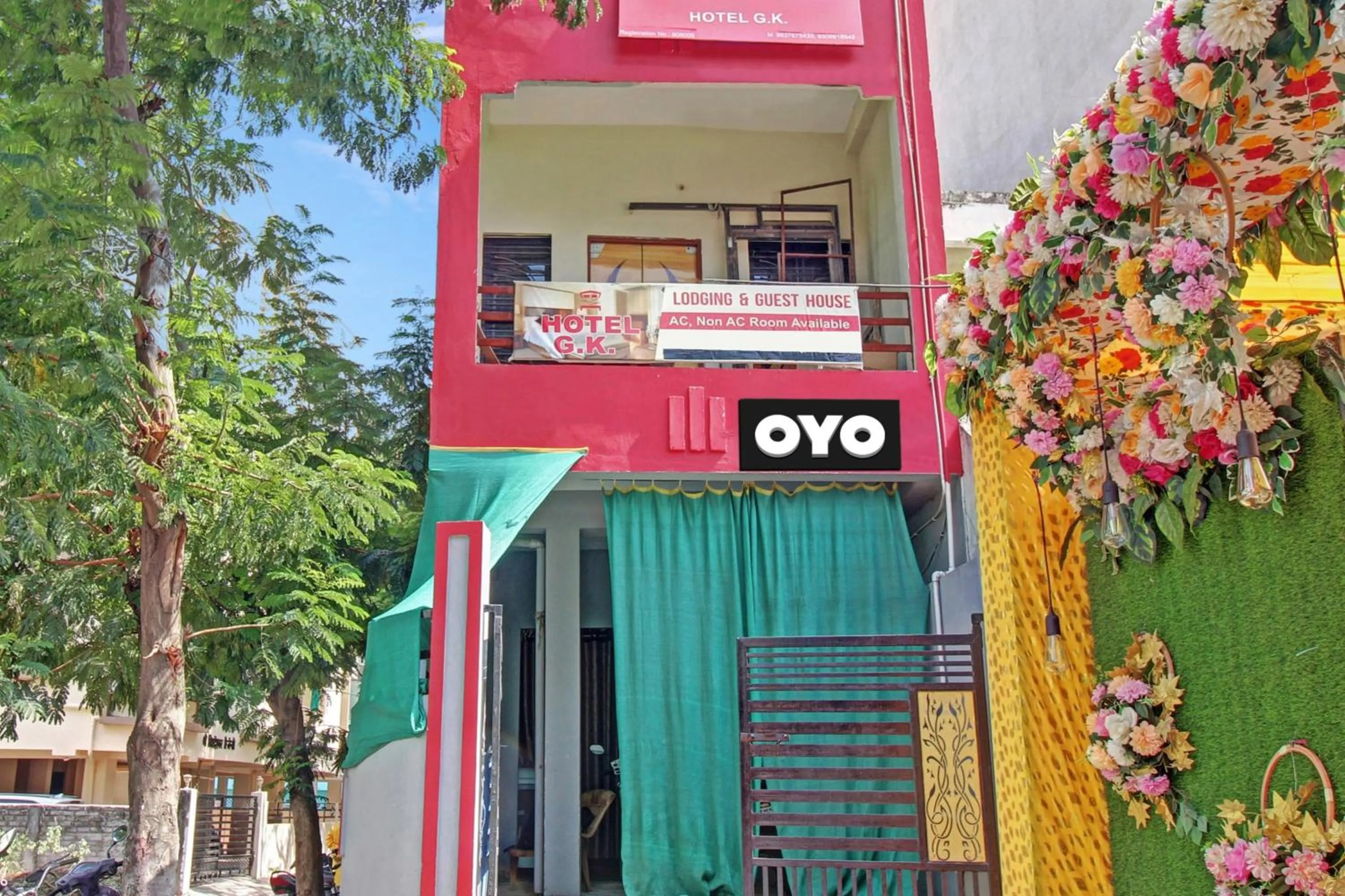 Facade/entrance in Hotel O G.K Lodging and Guest House