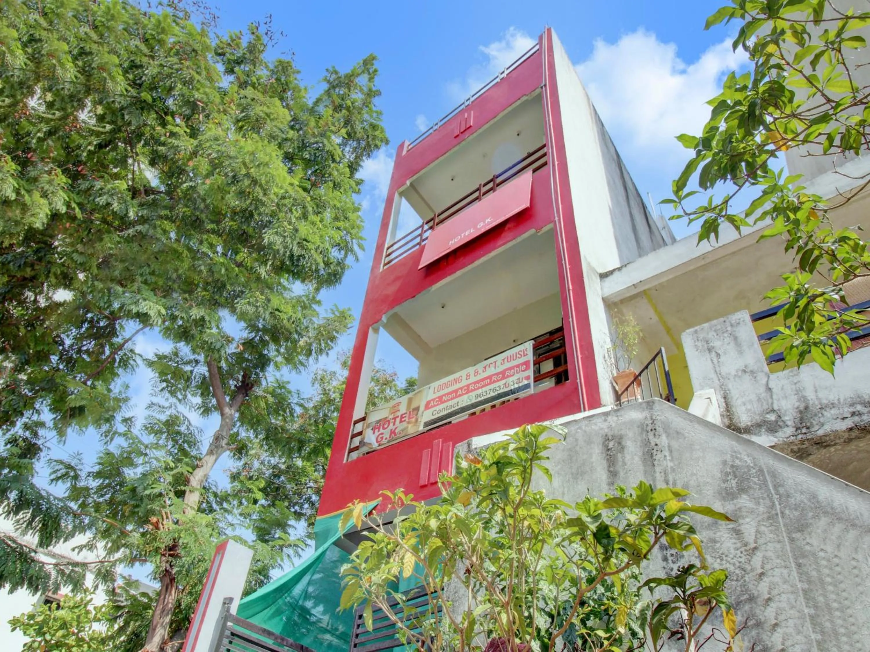 Facade/entrance in Hotel O G.K Lodging and Guest House