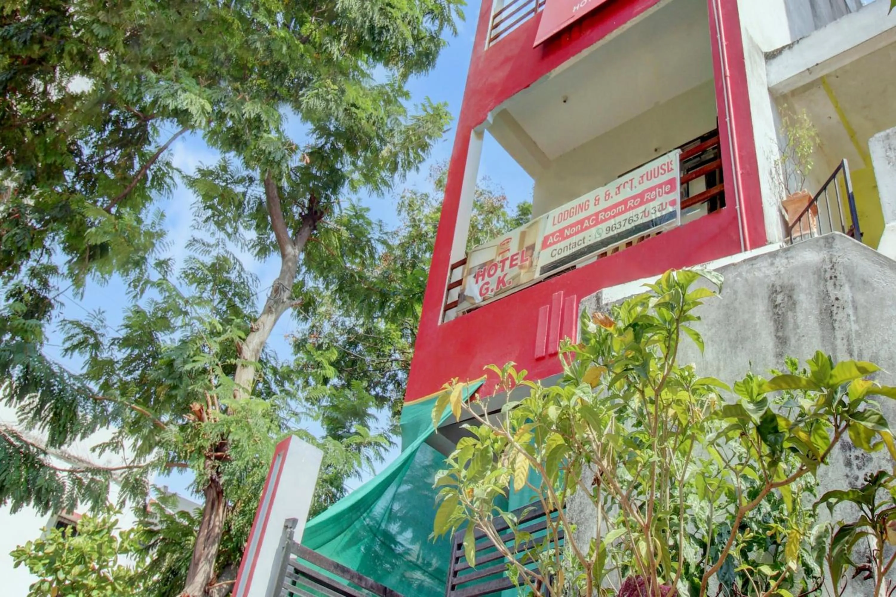 Facade/entrance in Hotel O G.K Lodging and Guest House