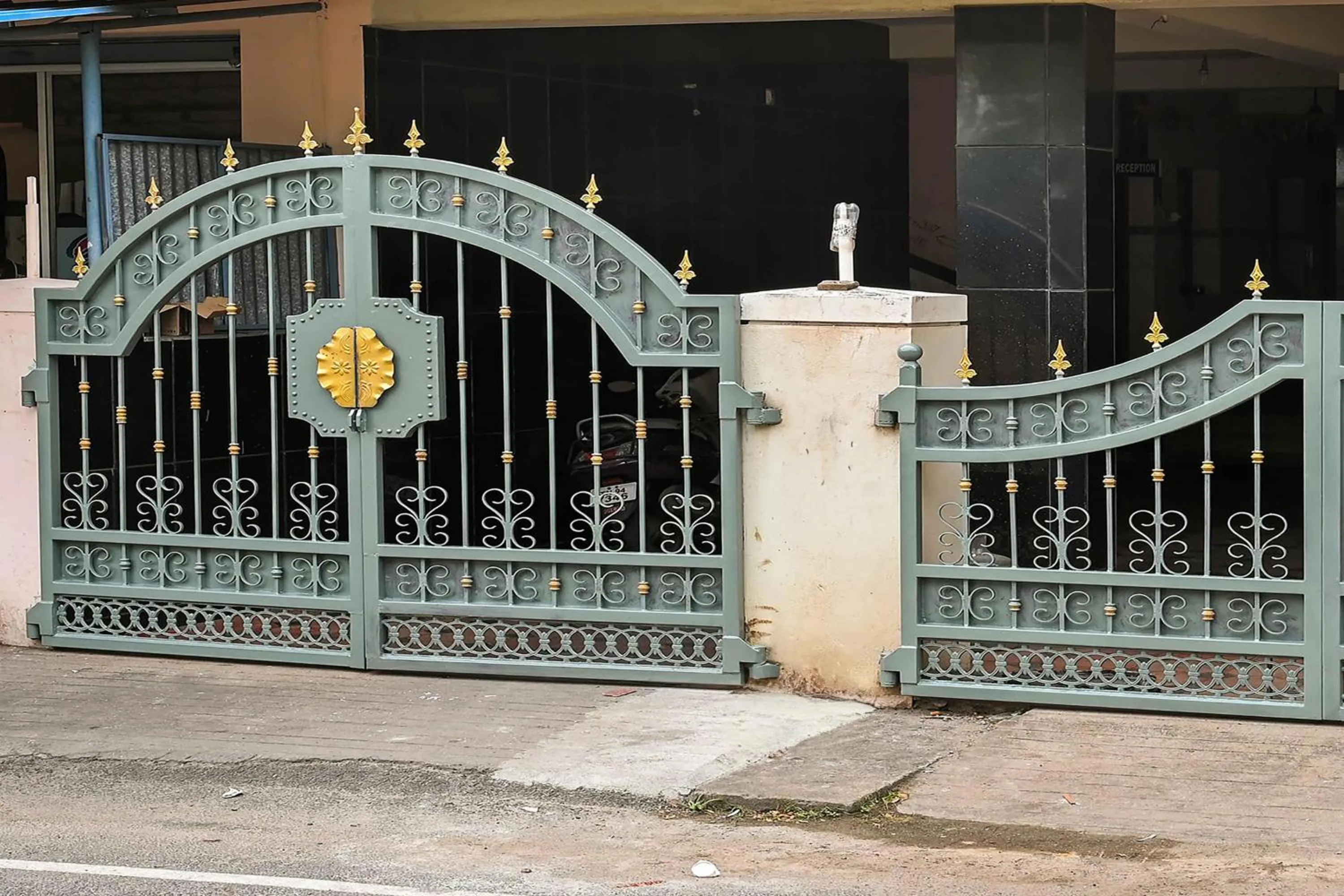 Facade/entrance in Hotel O Vel Vel Guest House