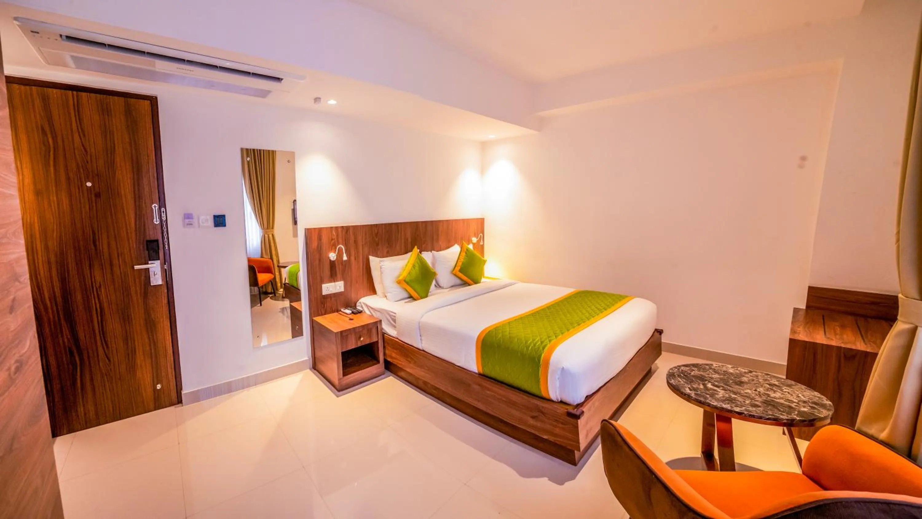 Bedroom, Bed in Hotel Seven Lights