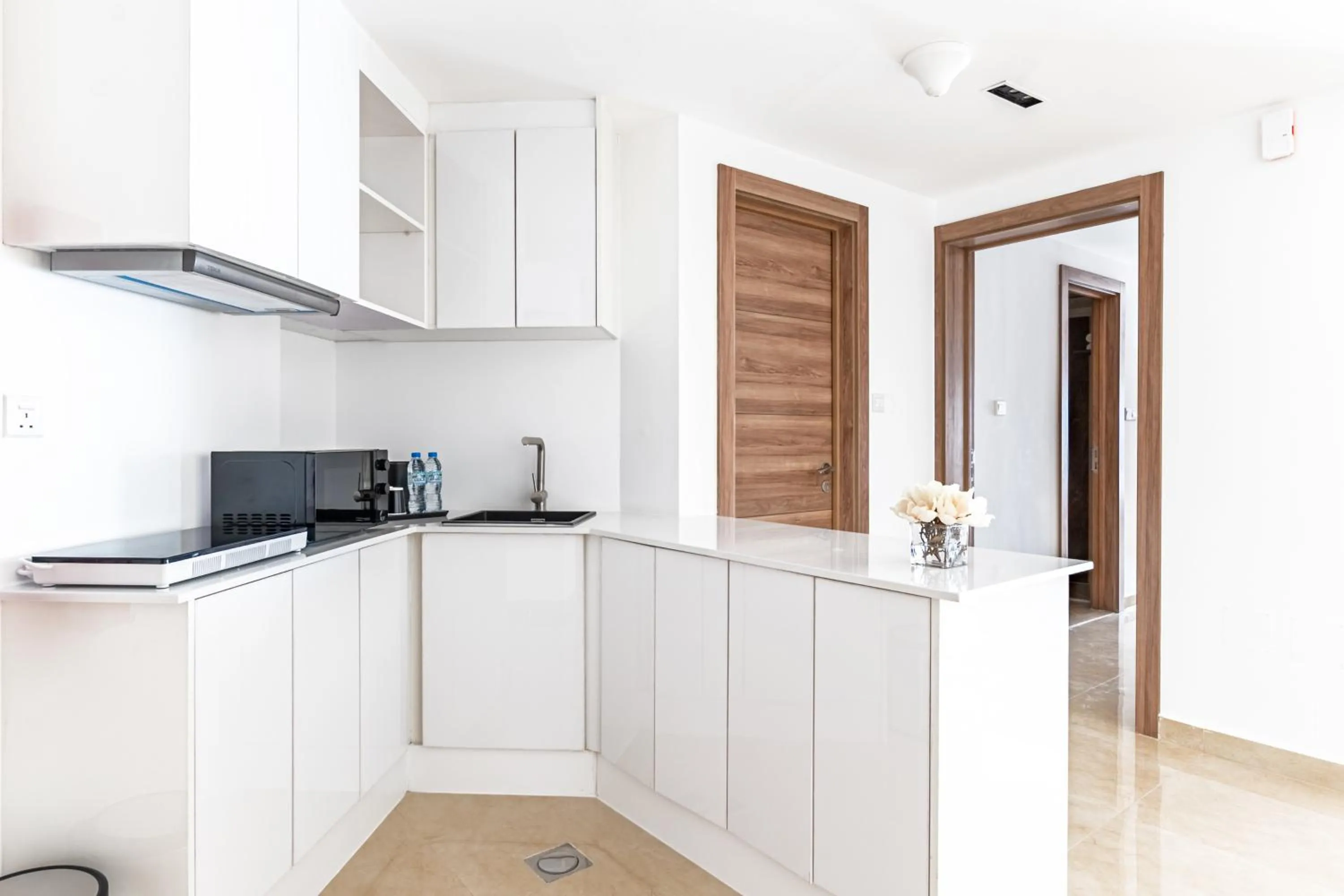 Kitchen or kitchenette in Pyramisa Hotel Apartments