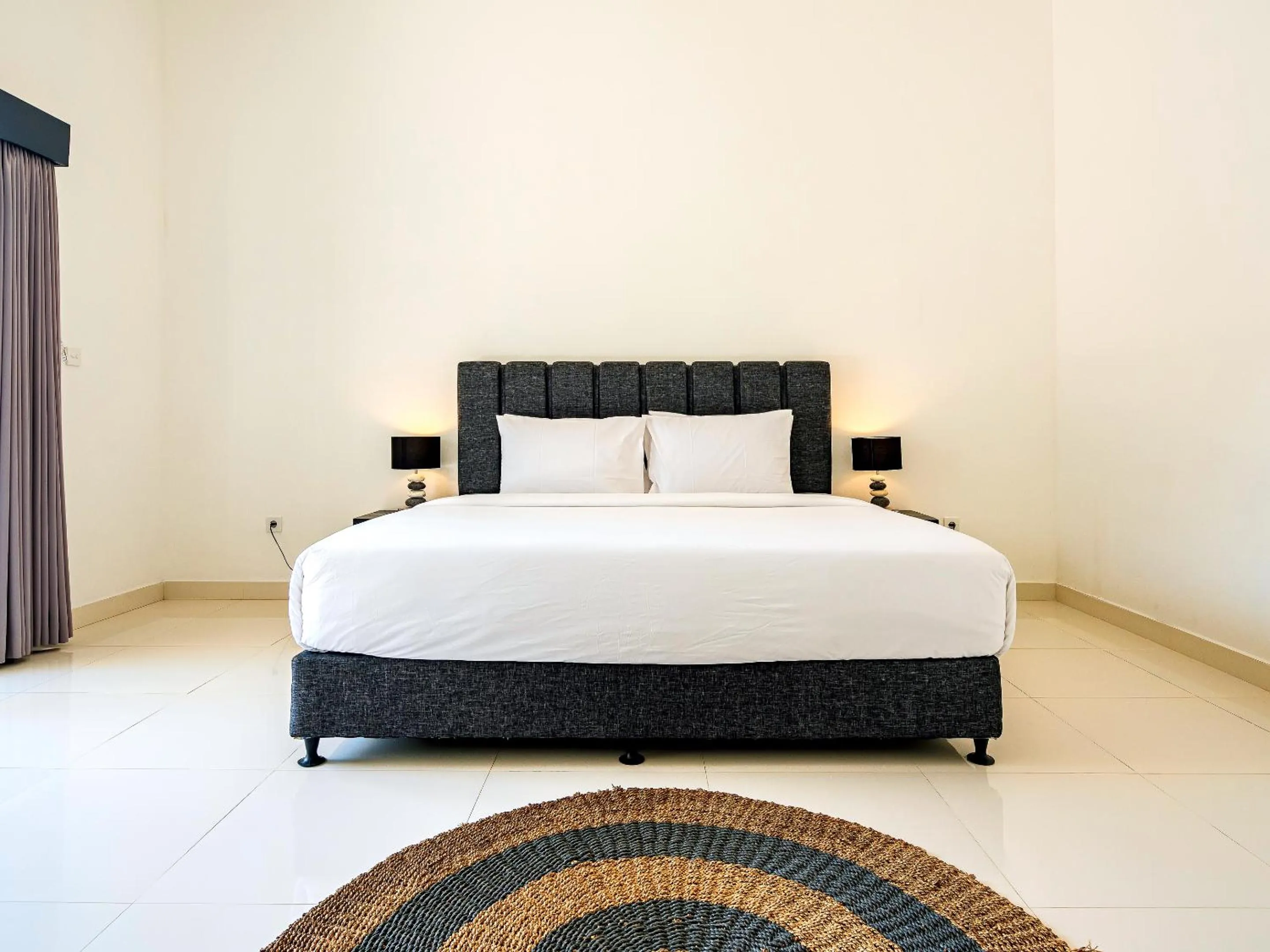 Bedroom, Bed in Villa Katrin - Canggu