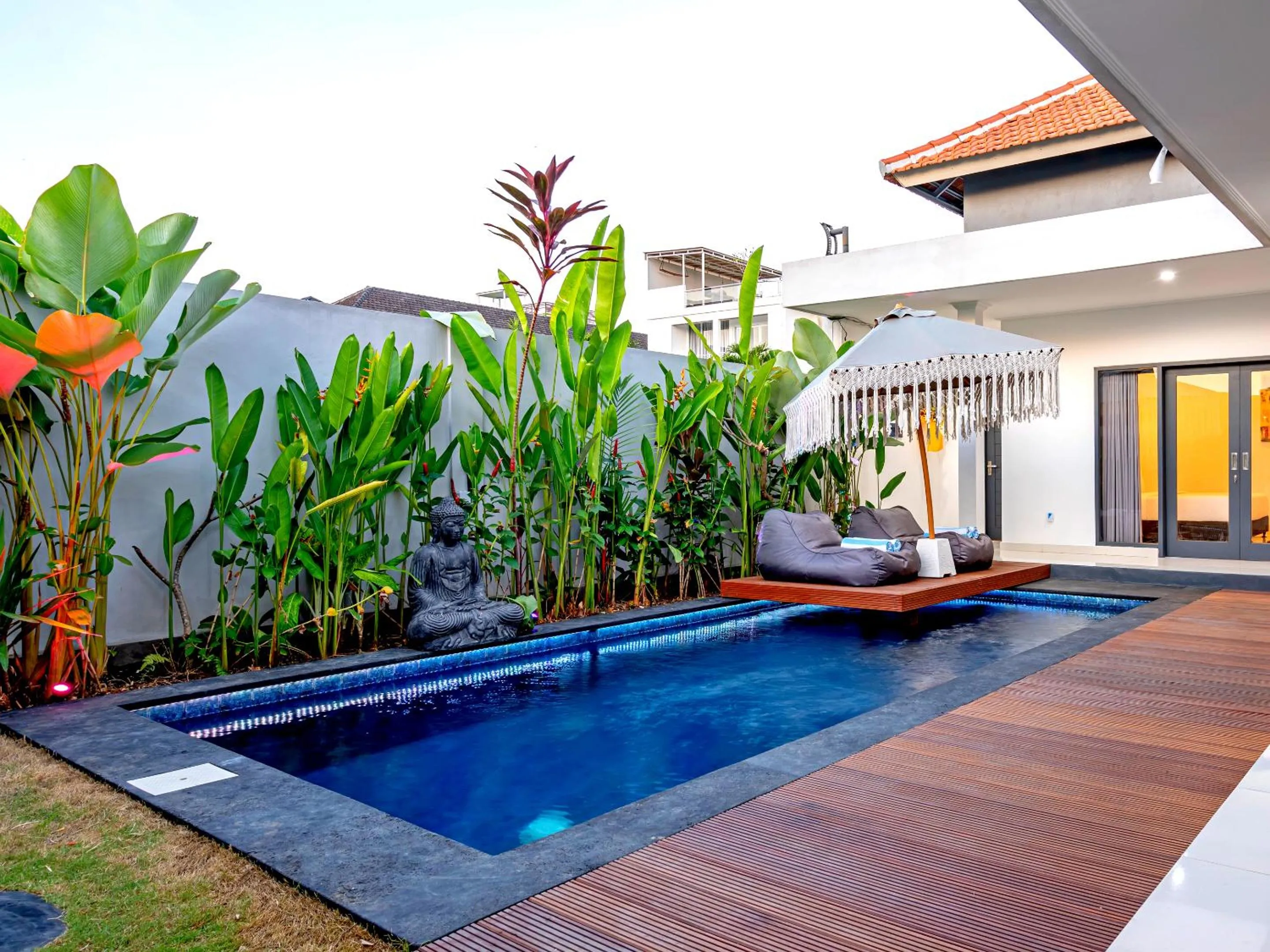 Swimming pool in Villa Katrin - Canggu