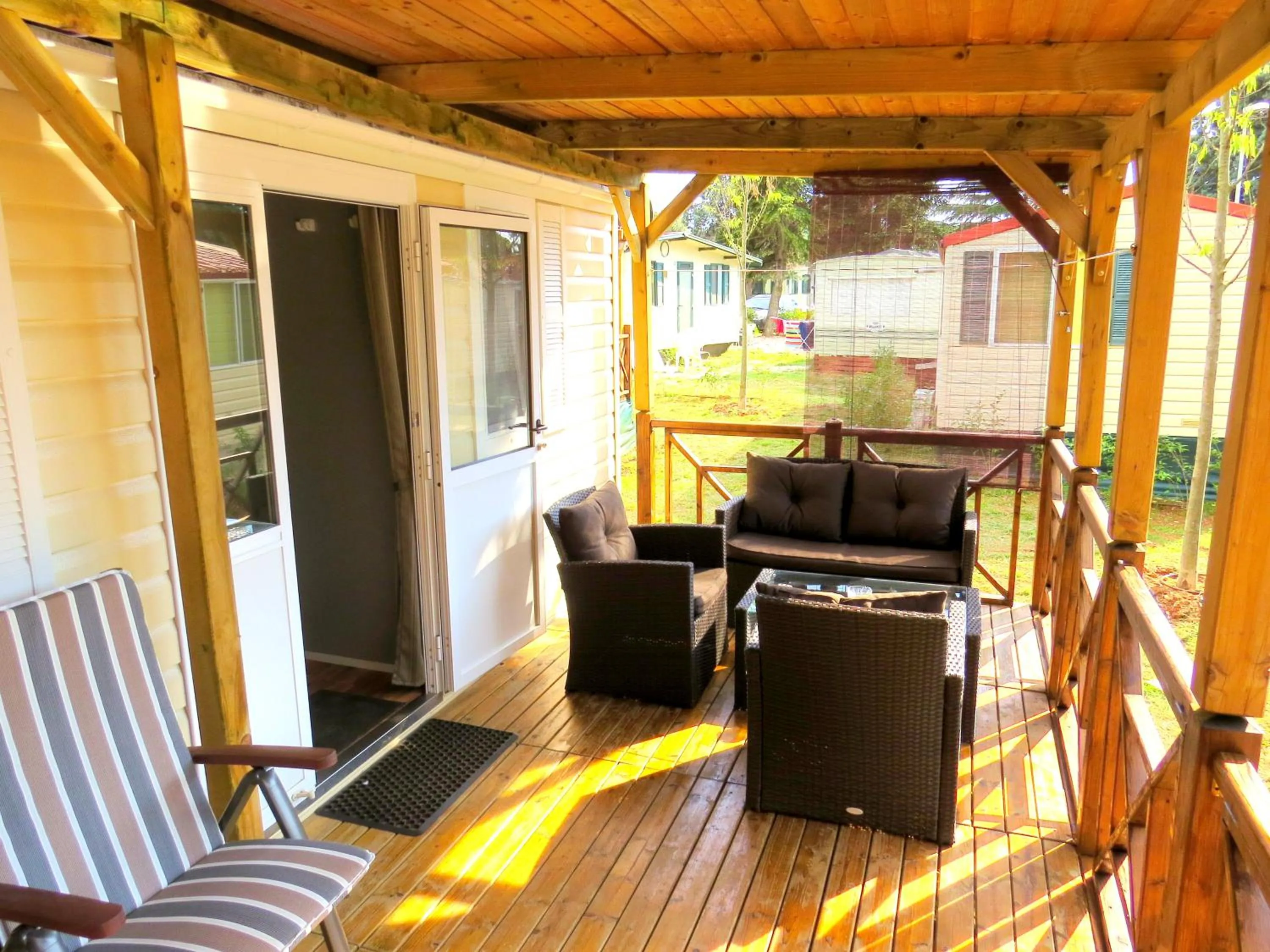 Balcony/Terrace in Camping Media Mobile Homes in Brioni Sunny Camping