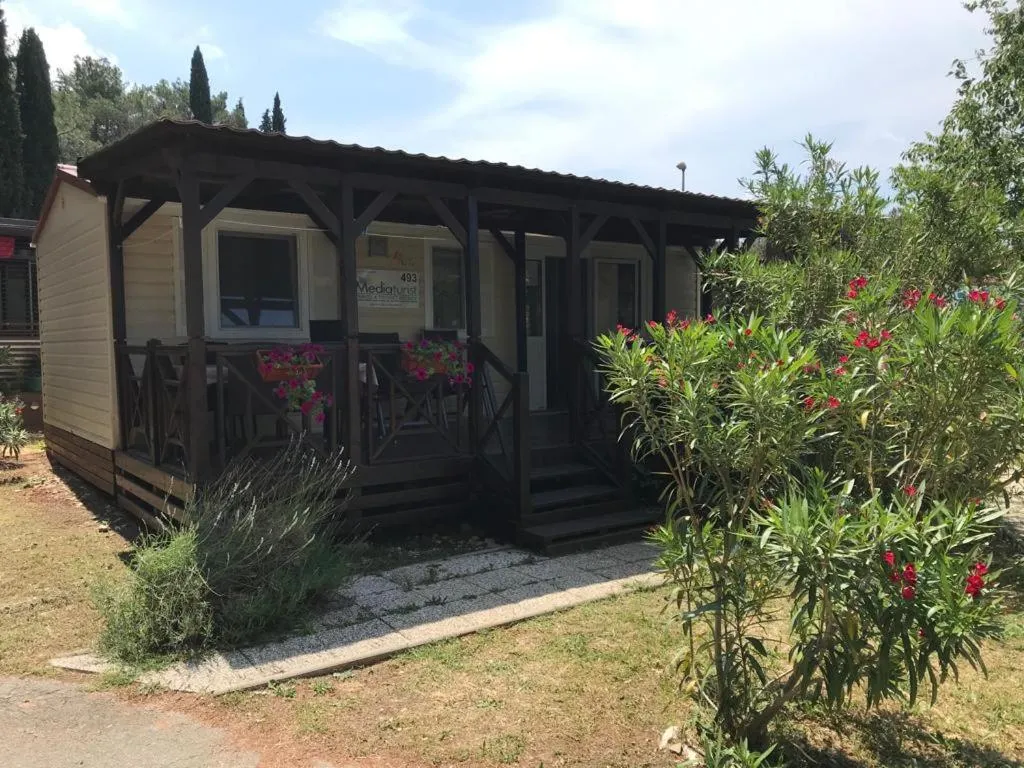 Camping Media Mobile Homes in Brioni Sunny Camping