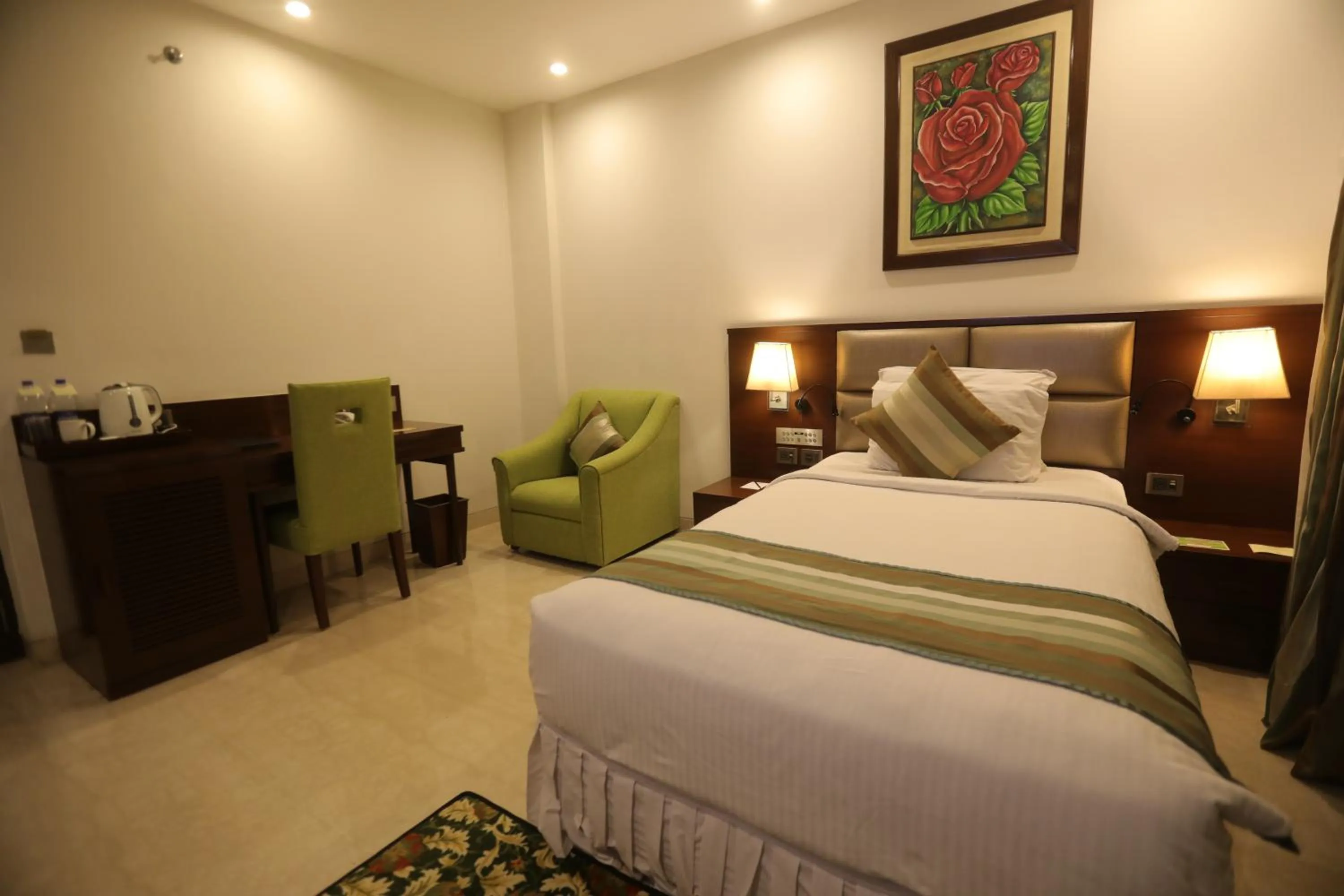 Bed in The Alcor Hotel