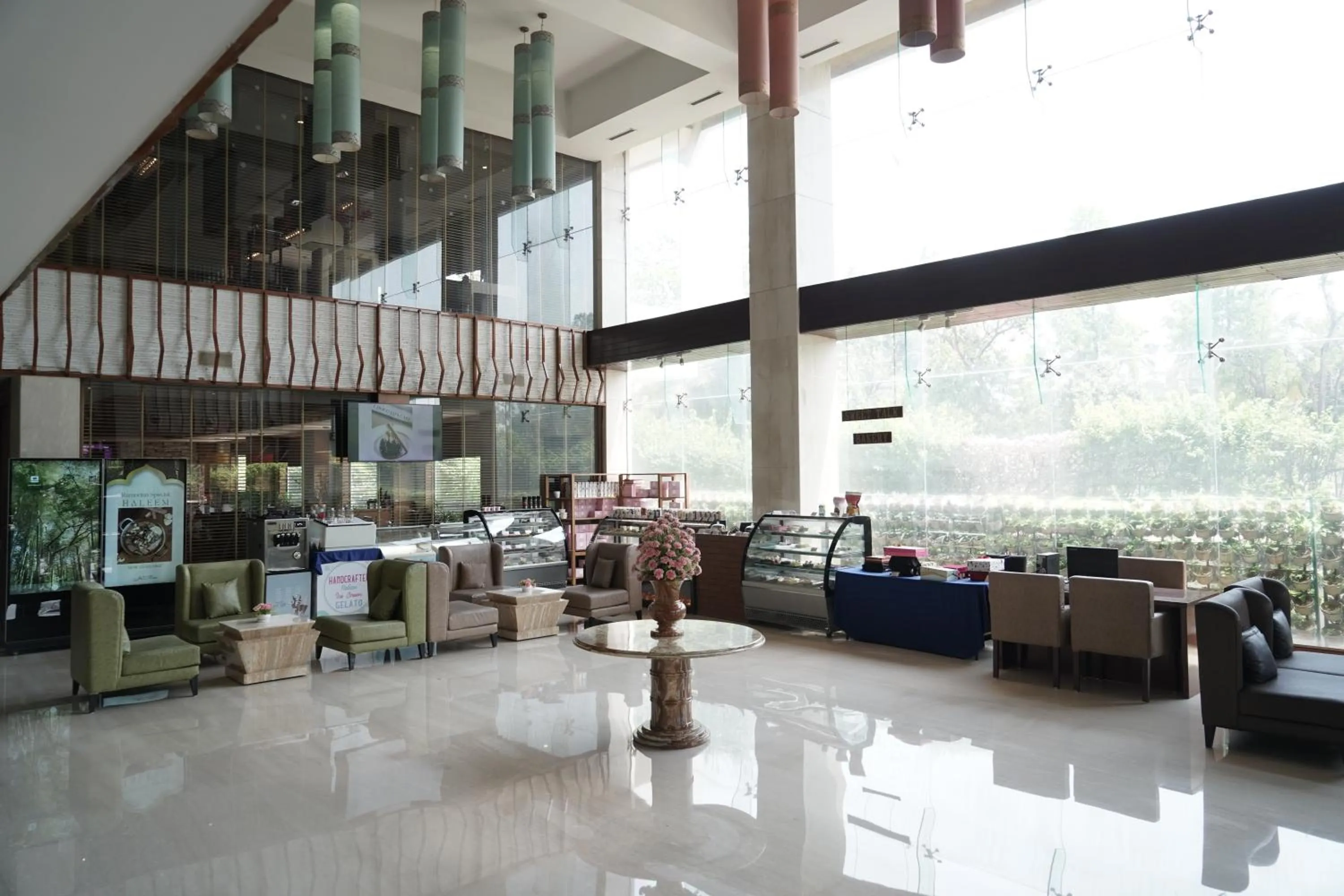 Lobby or reception in The Alcor Hotel