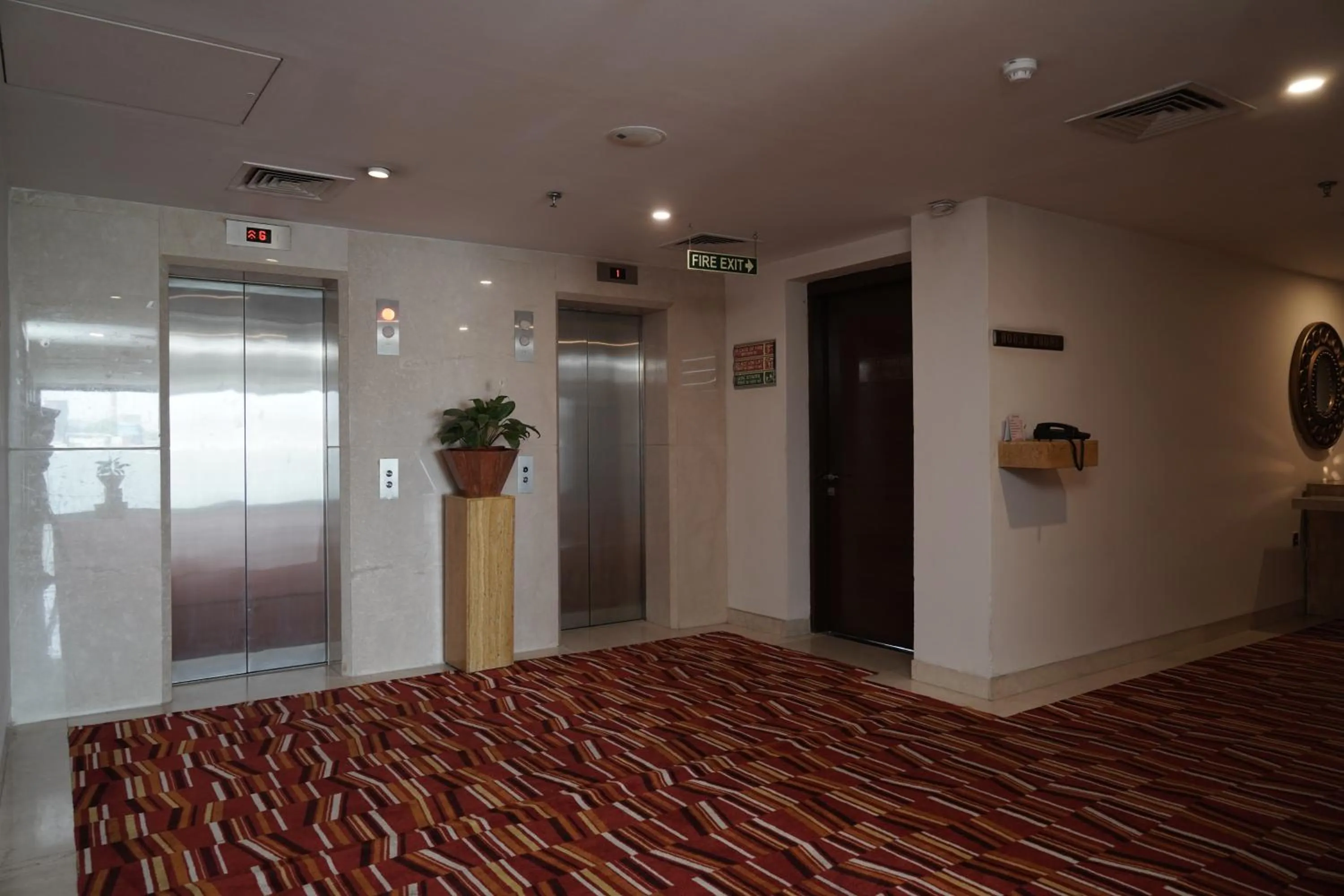 elevator in The Alcor Hotel