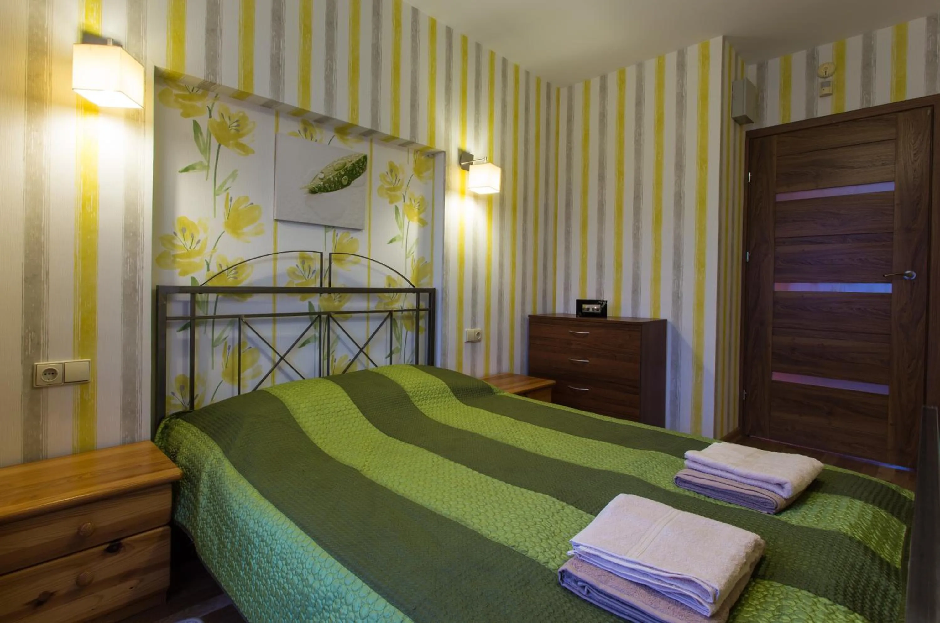 Birutes street 4 - Three-Bedroom Apartment - Ground floor in Abariaus Apartamentai