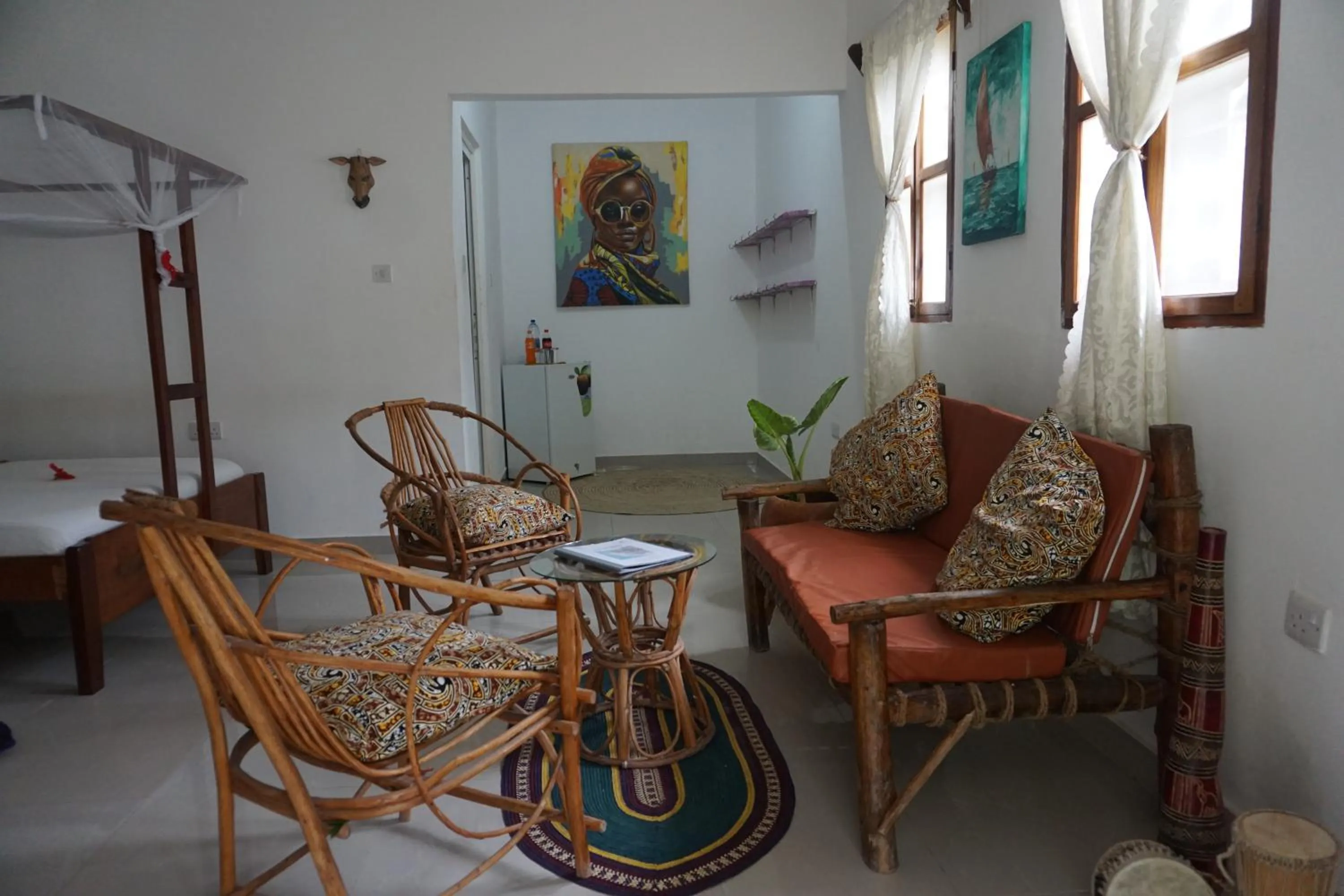 Photo of the whole room in Cocolala Beach House