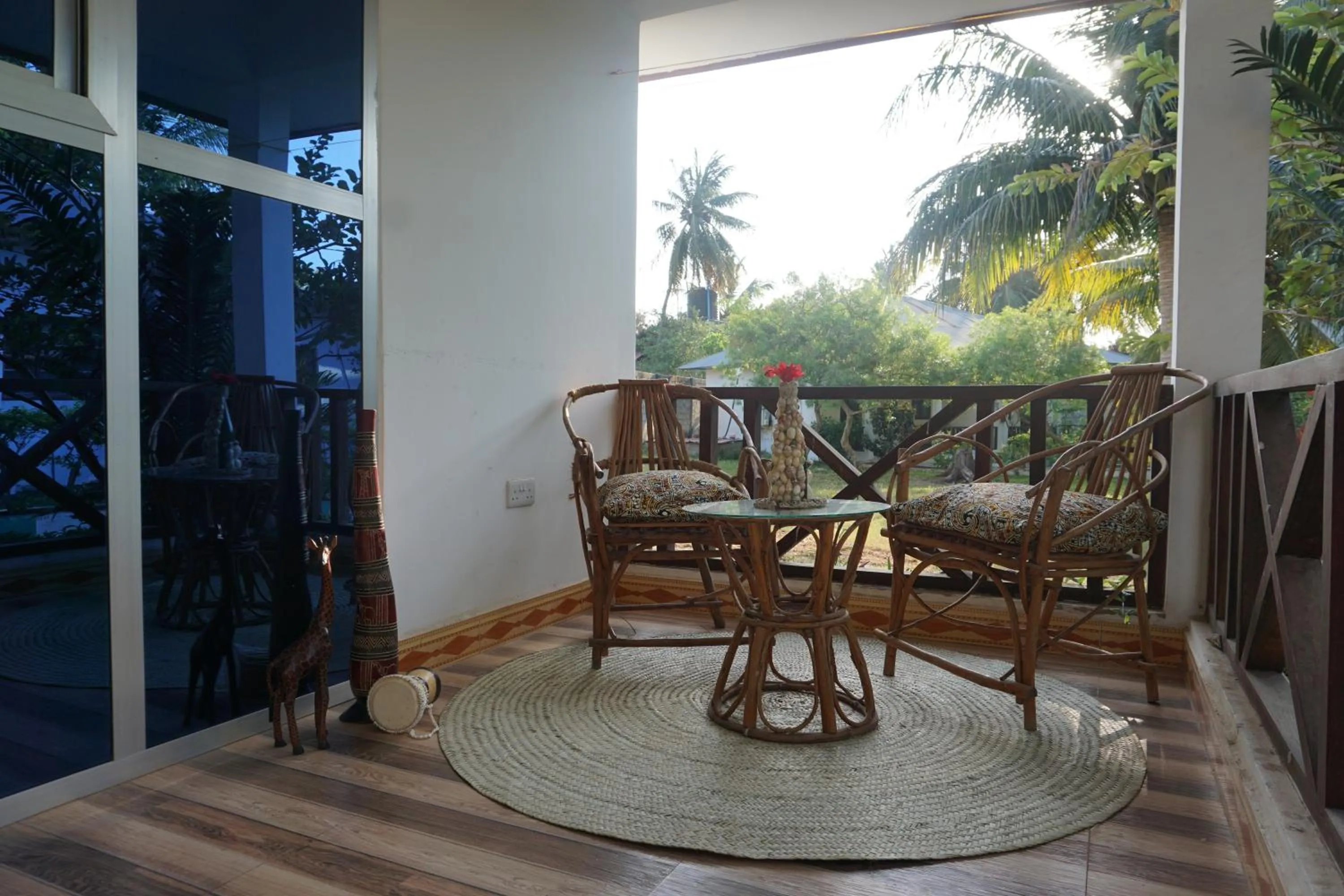 Balcony/Terrace in Cocolala Beach House