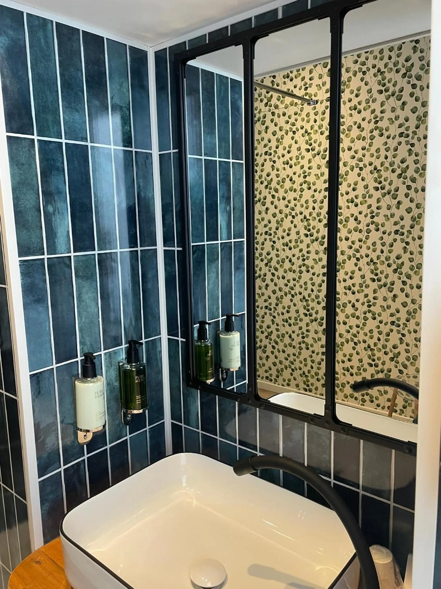 Bathroom in Nouvel Hôtel & Appartements