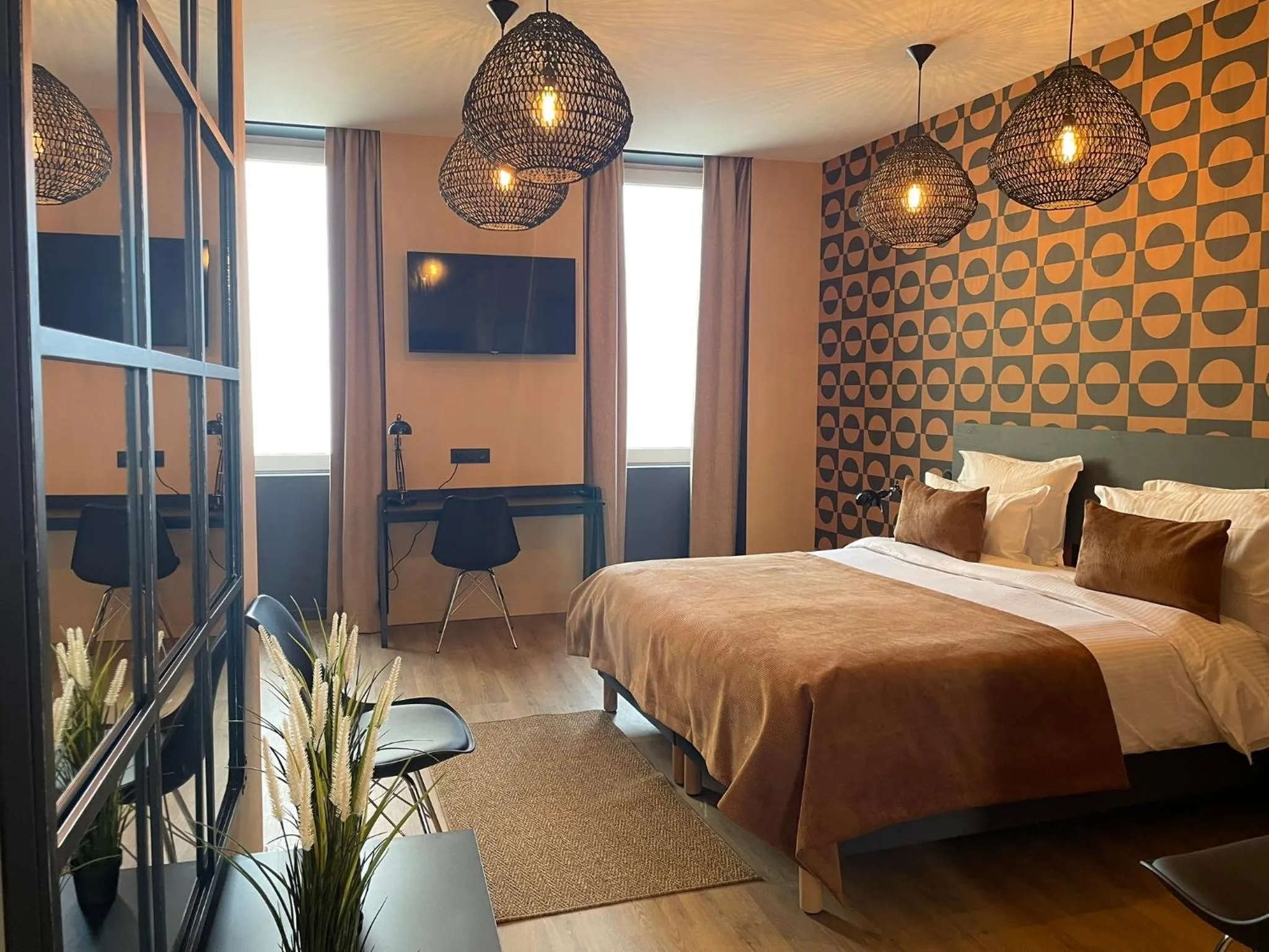 Bedroom, Bed in Nouvel Hôtel & Appartements