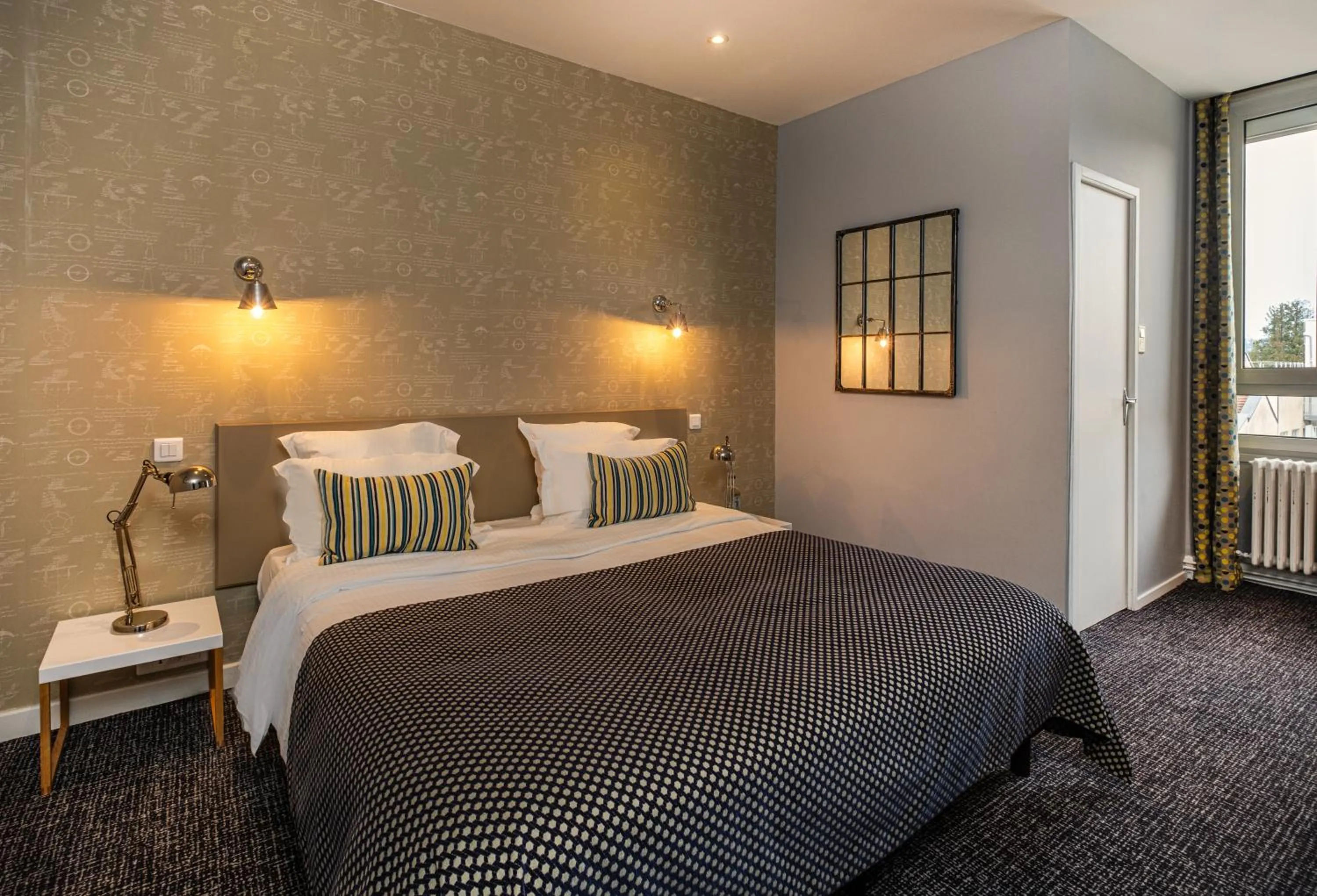 Photo of the whole room, Bed in Nouvel Hôtel & Appartements