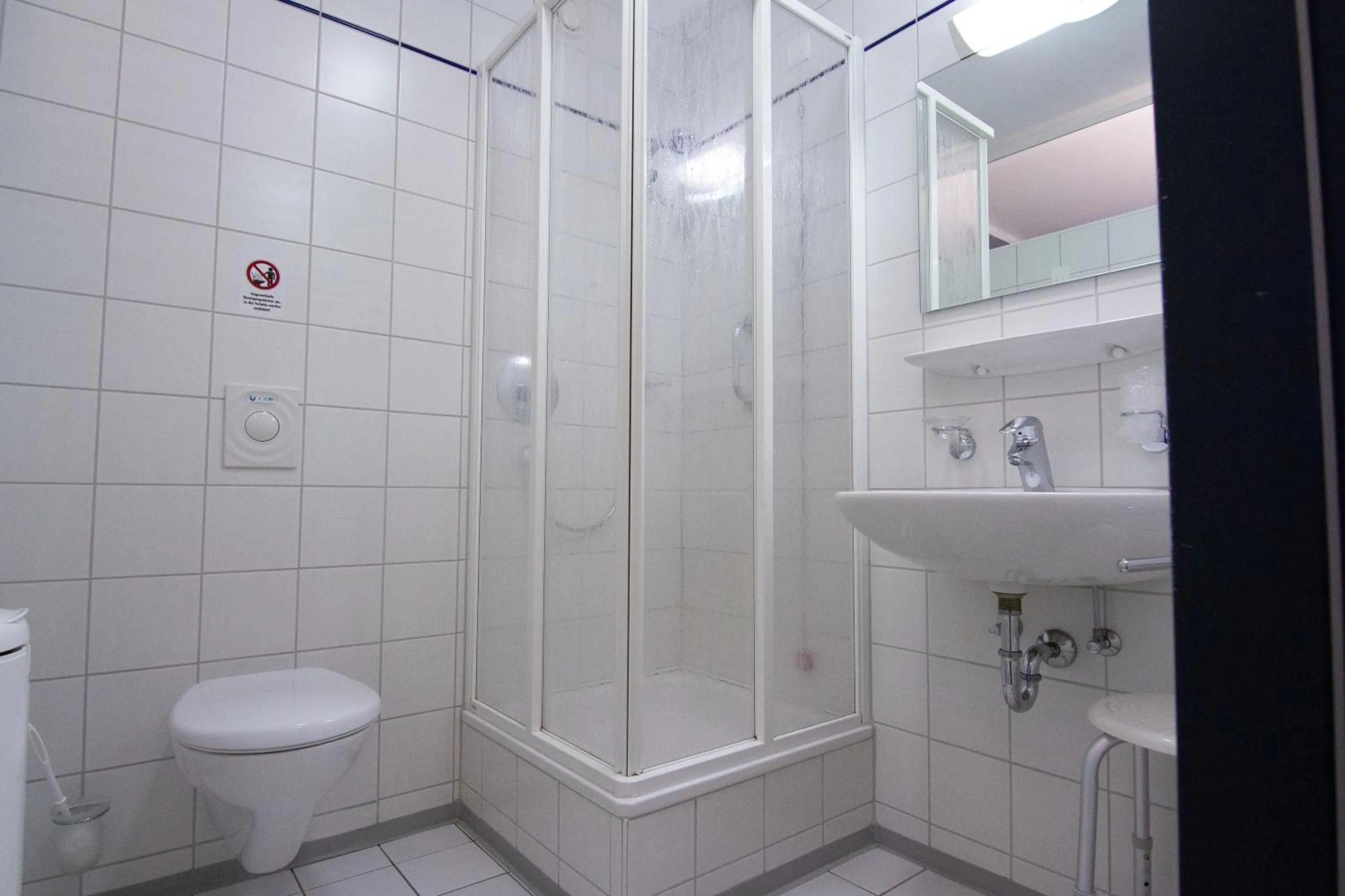 Shower in Green Night Hotel