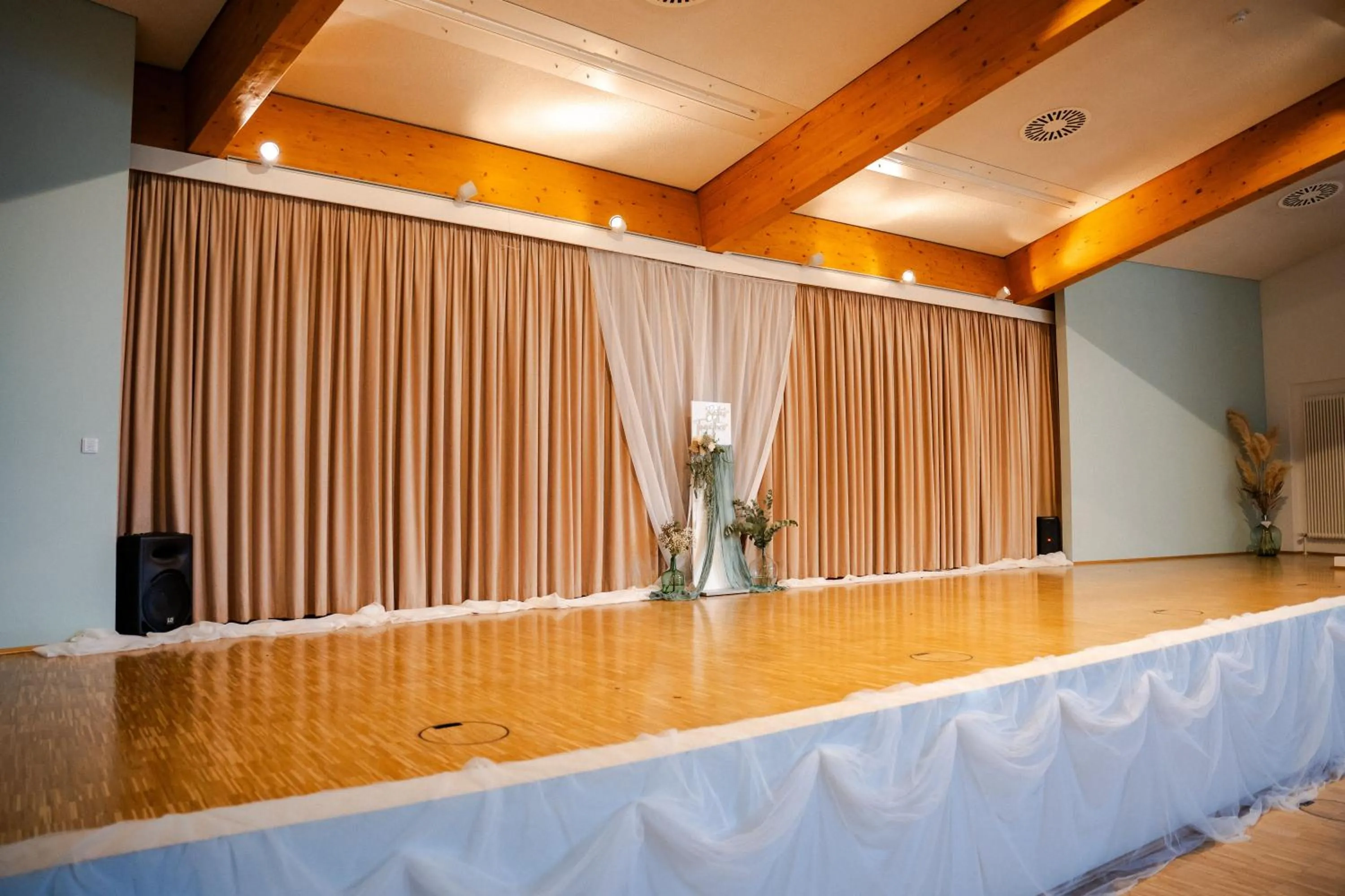 Banquet/Function facilities in Green Night Hotel
