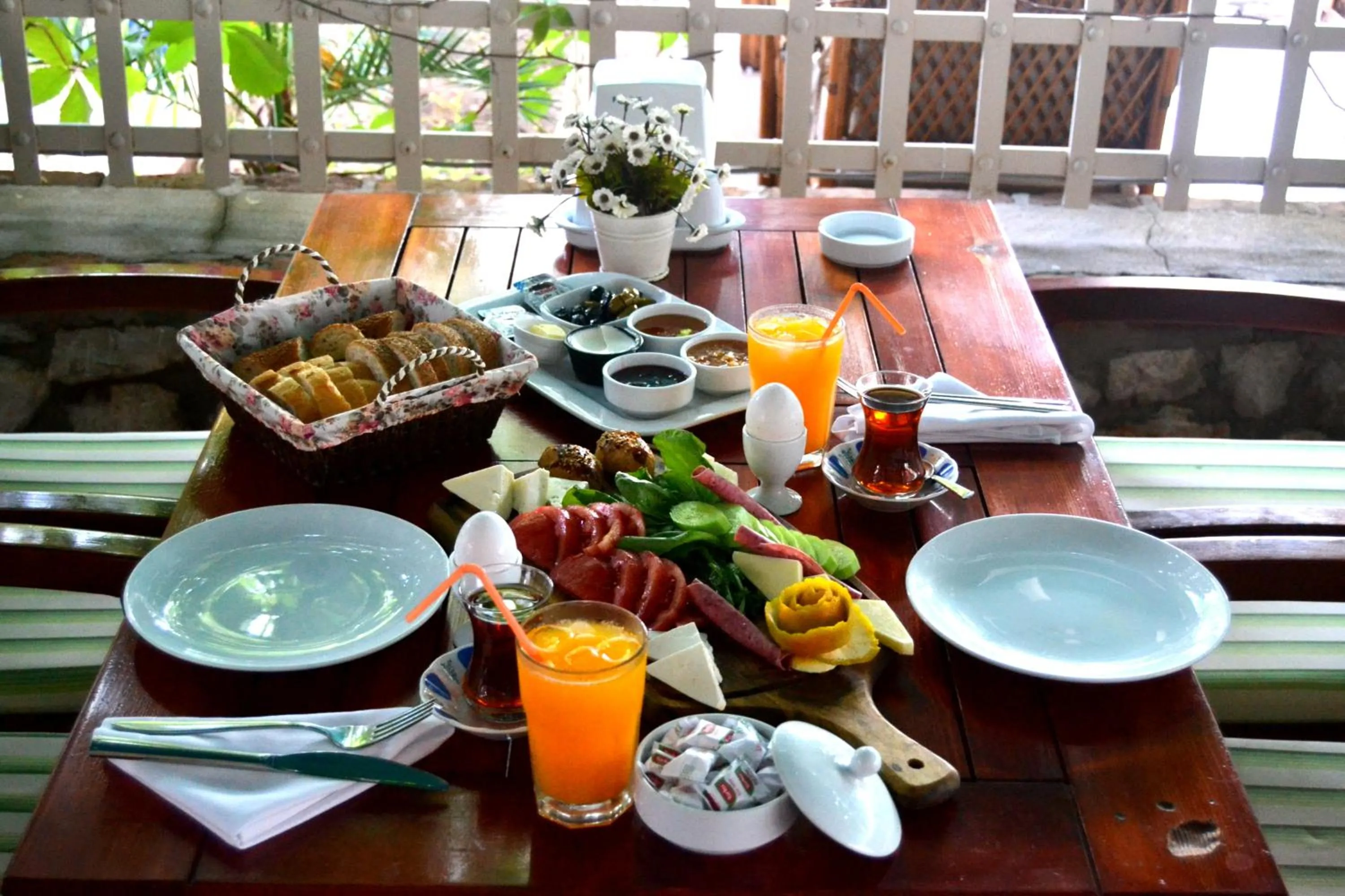 Breakfast in Mimoza Hotel