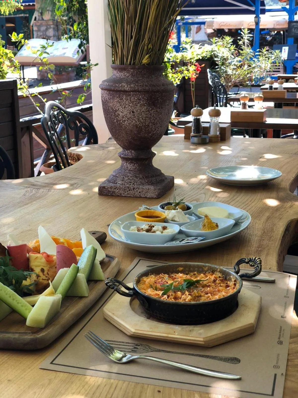 Breakfast in Mimoza Hotel