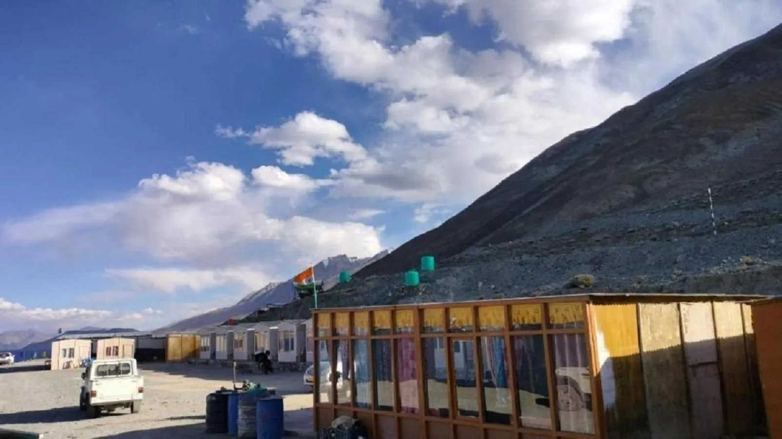 Property building in Soma Retreat Cottage, Pangong Lake