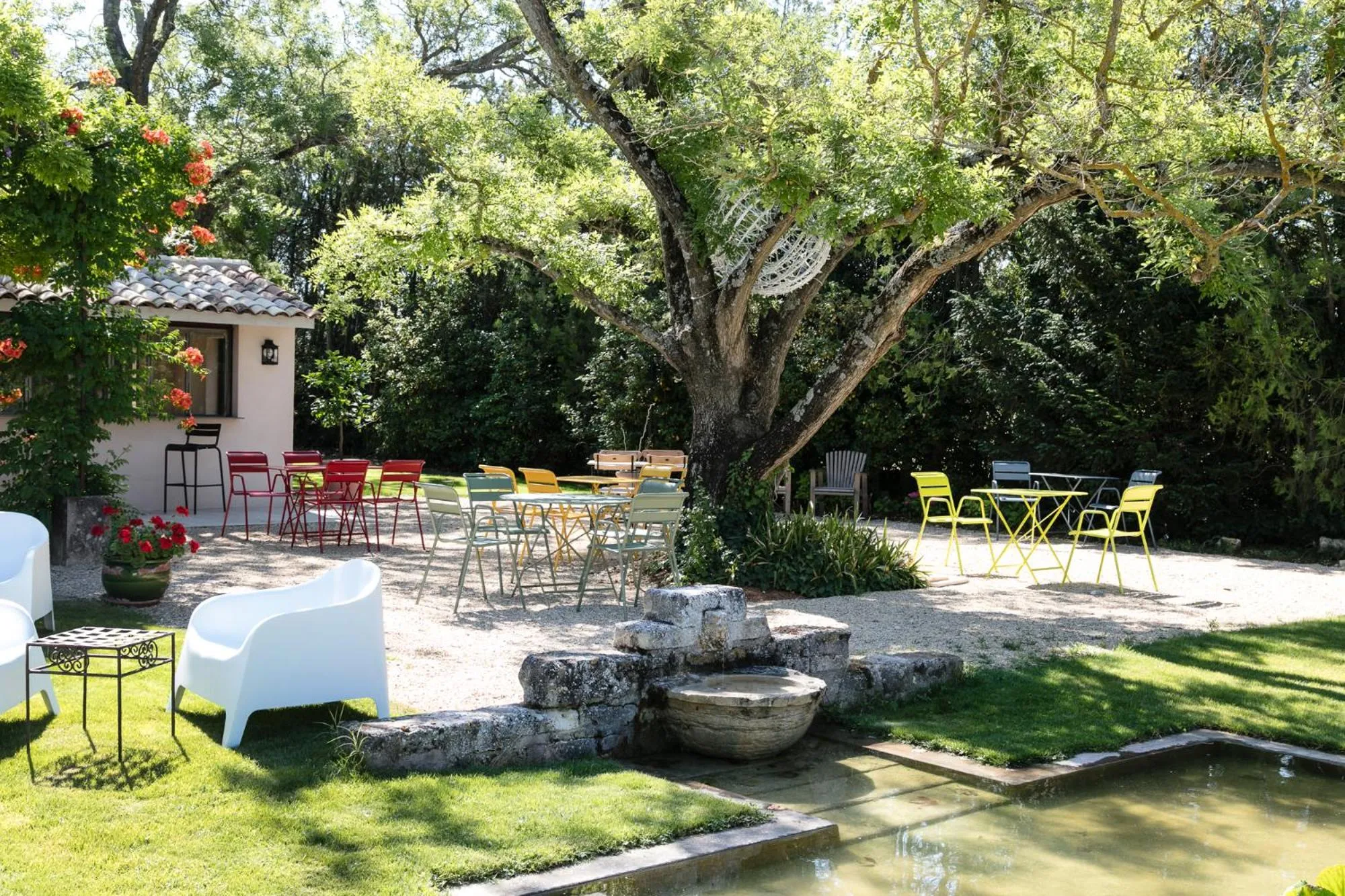 Garden in Demeures et Châteaux Hôtel L'Hermitage