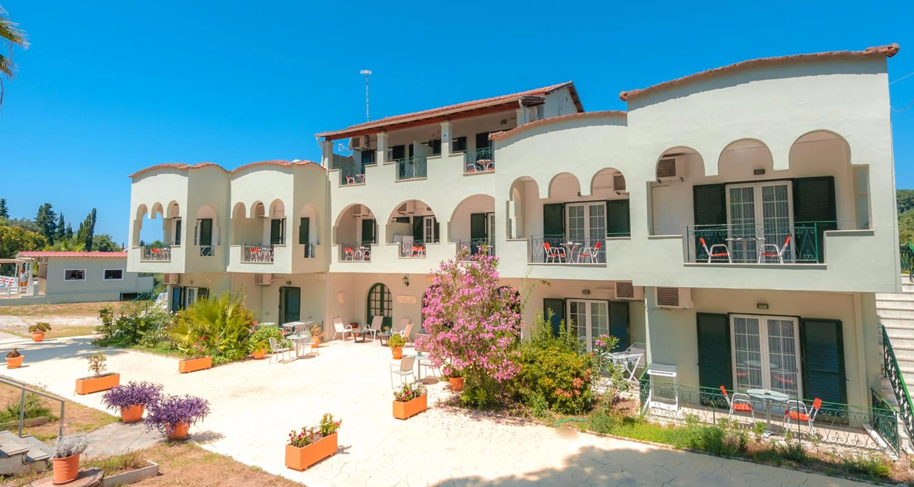Property building in Vassilis Paradise Garden Aparthotel