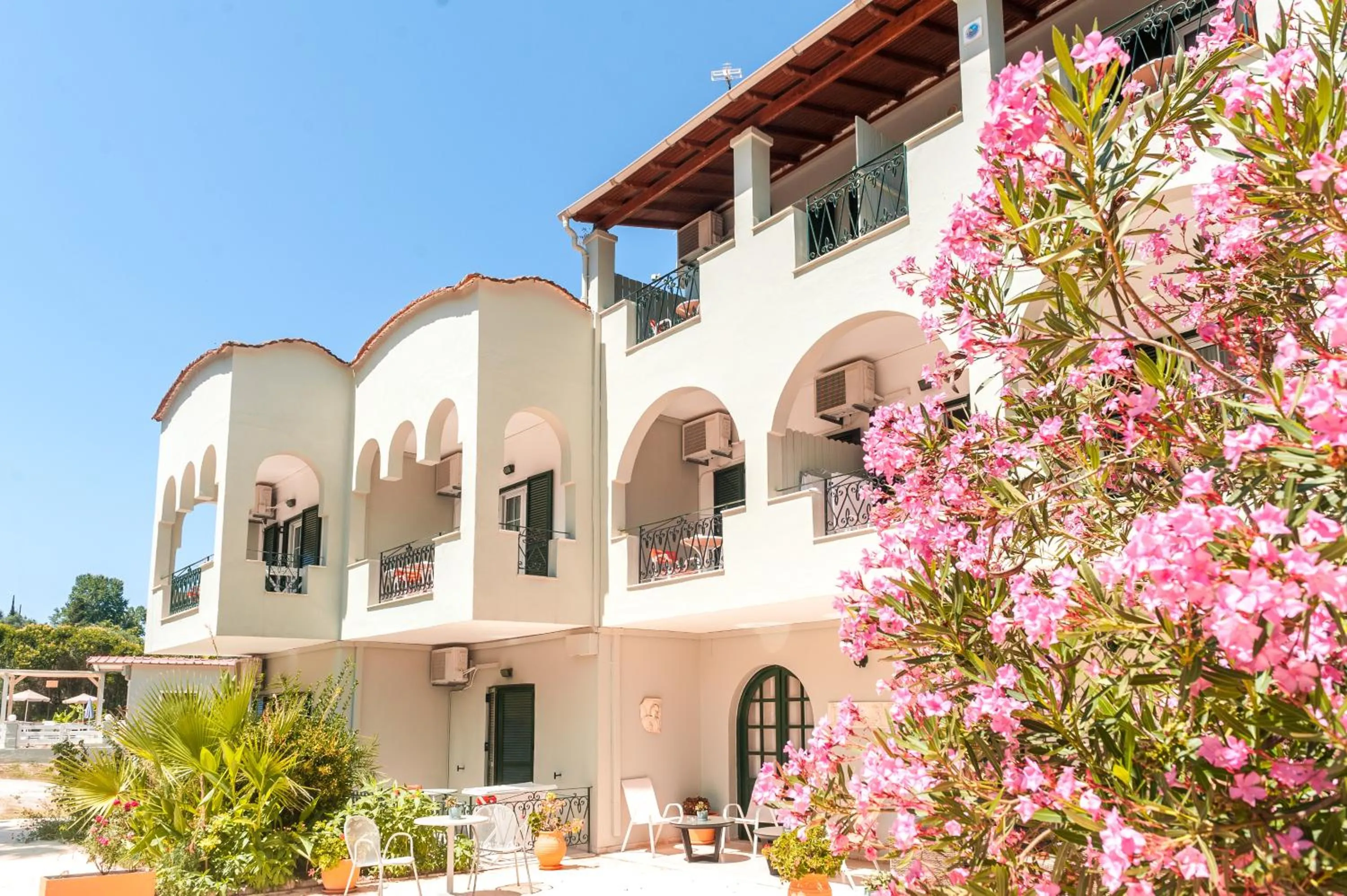 Property building in Vassilis Paradise Garden Aparthotel