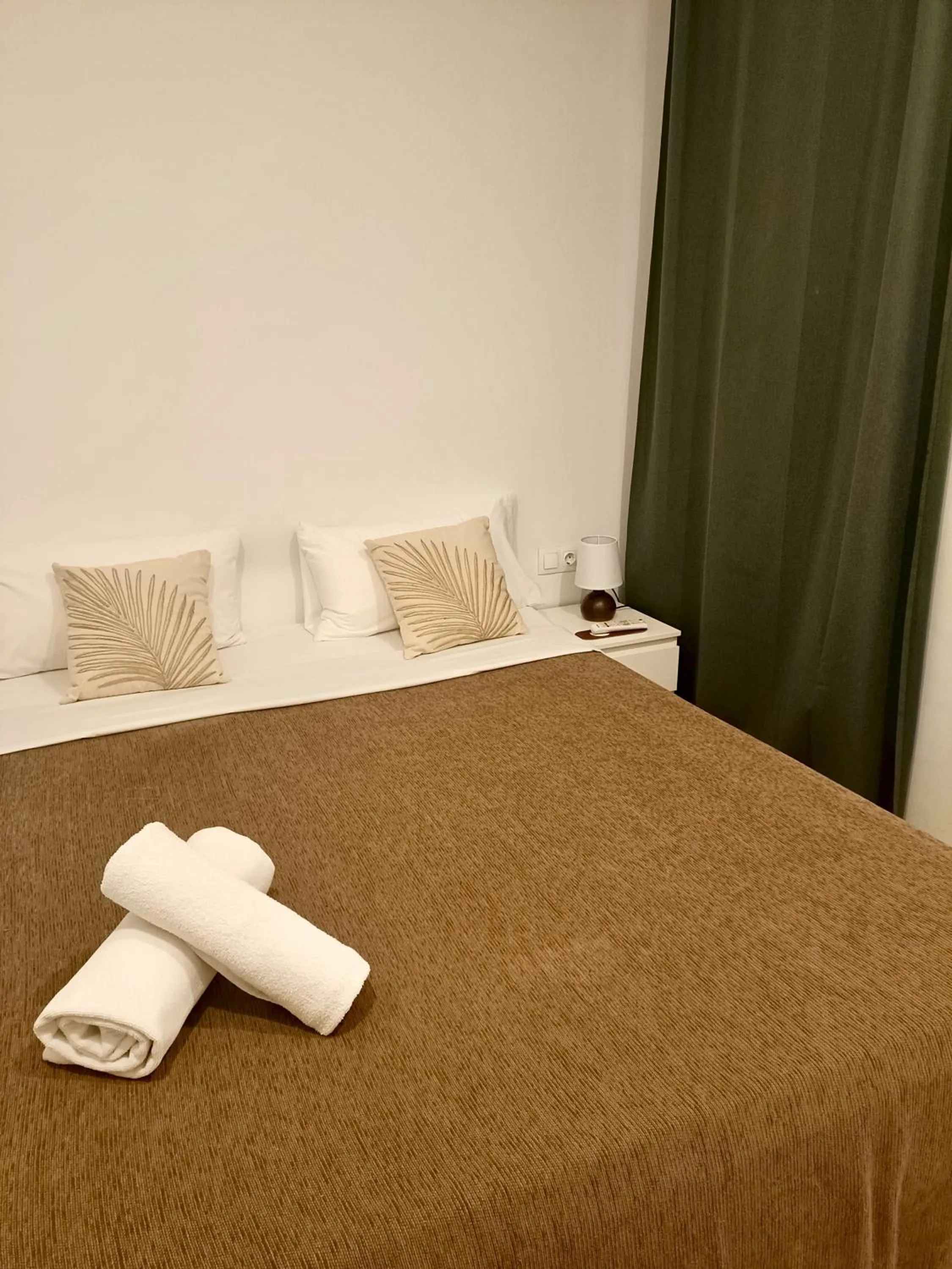 Bed in Hostal Balkonis