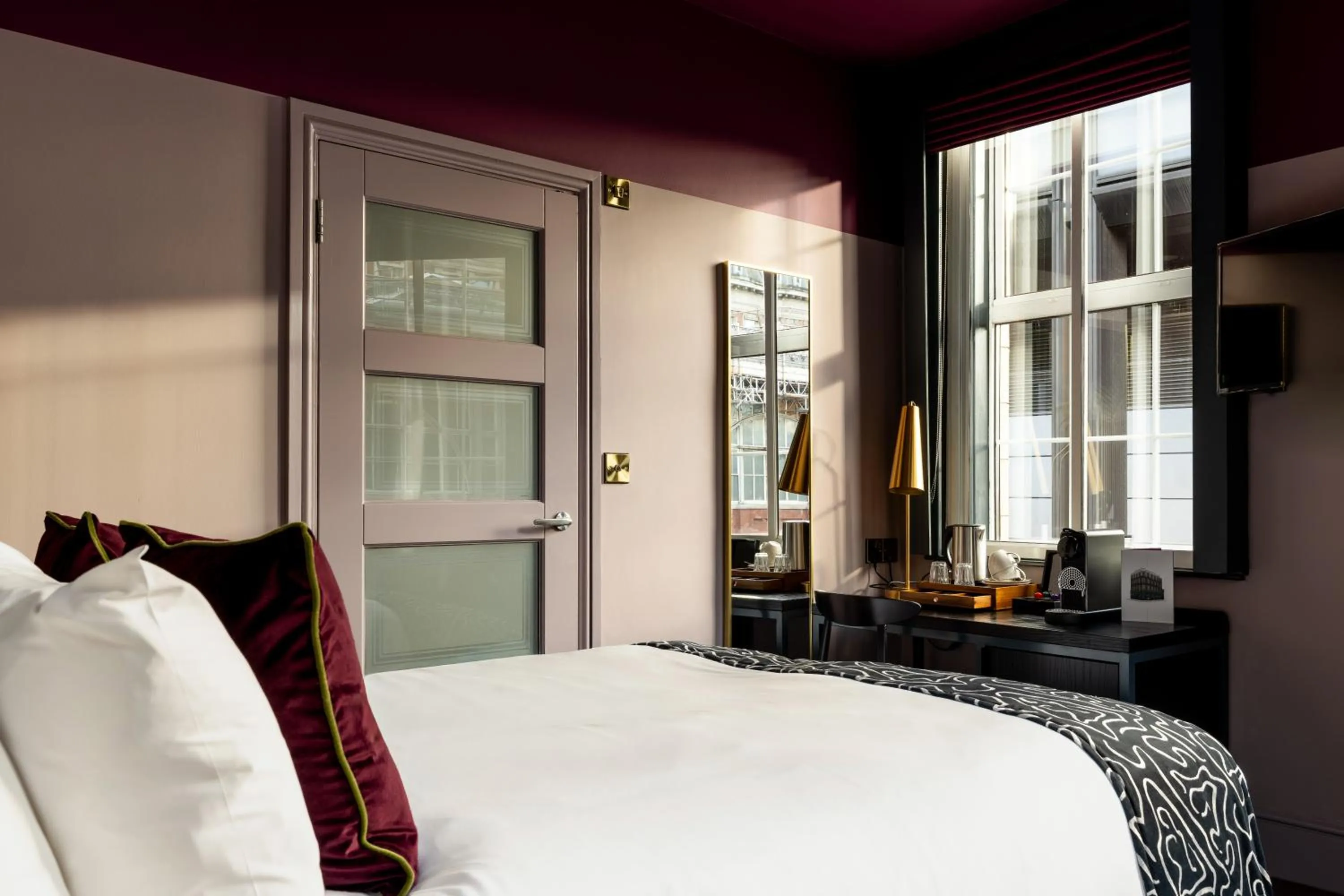 Bed in The Wellington Hotel