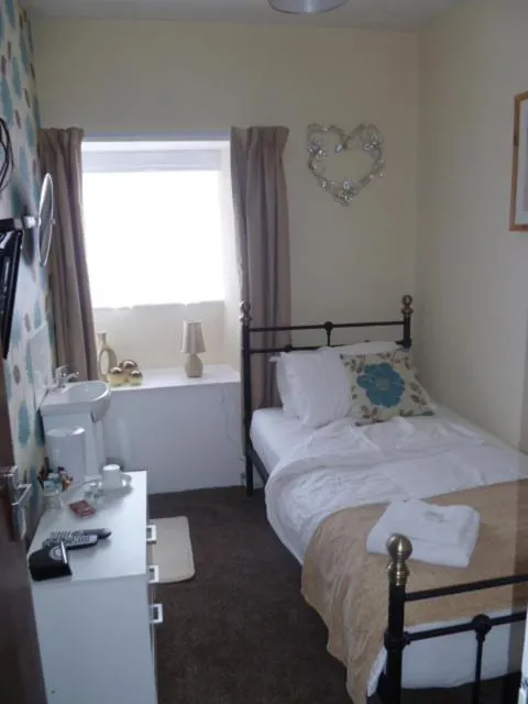 Bedroom, Bed in Belle Vue Hotel