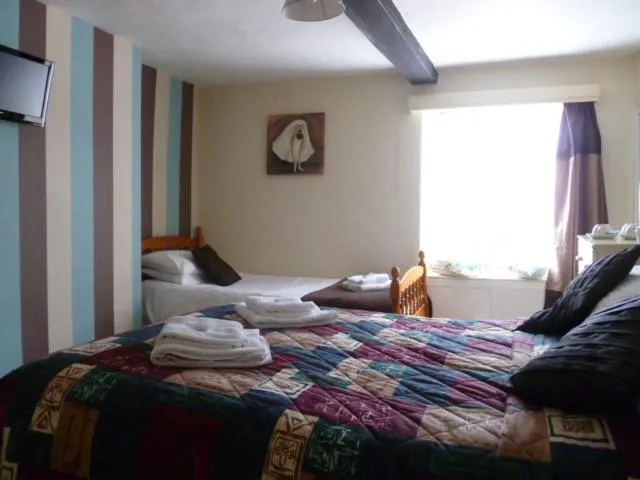 Bedroom, Bed in Belle Vue Hotel